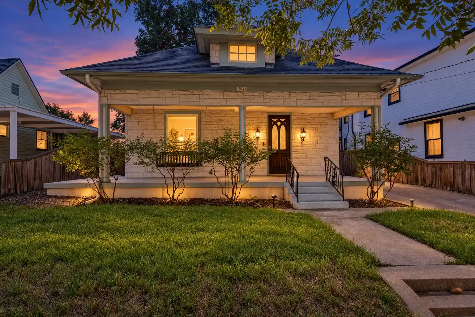 Photo 1 of Single family home for sale at 820 W Eigth St, Dallas, TX 75208 | MLS# 21406344 | Listing updated on 2026-10-25