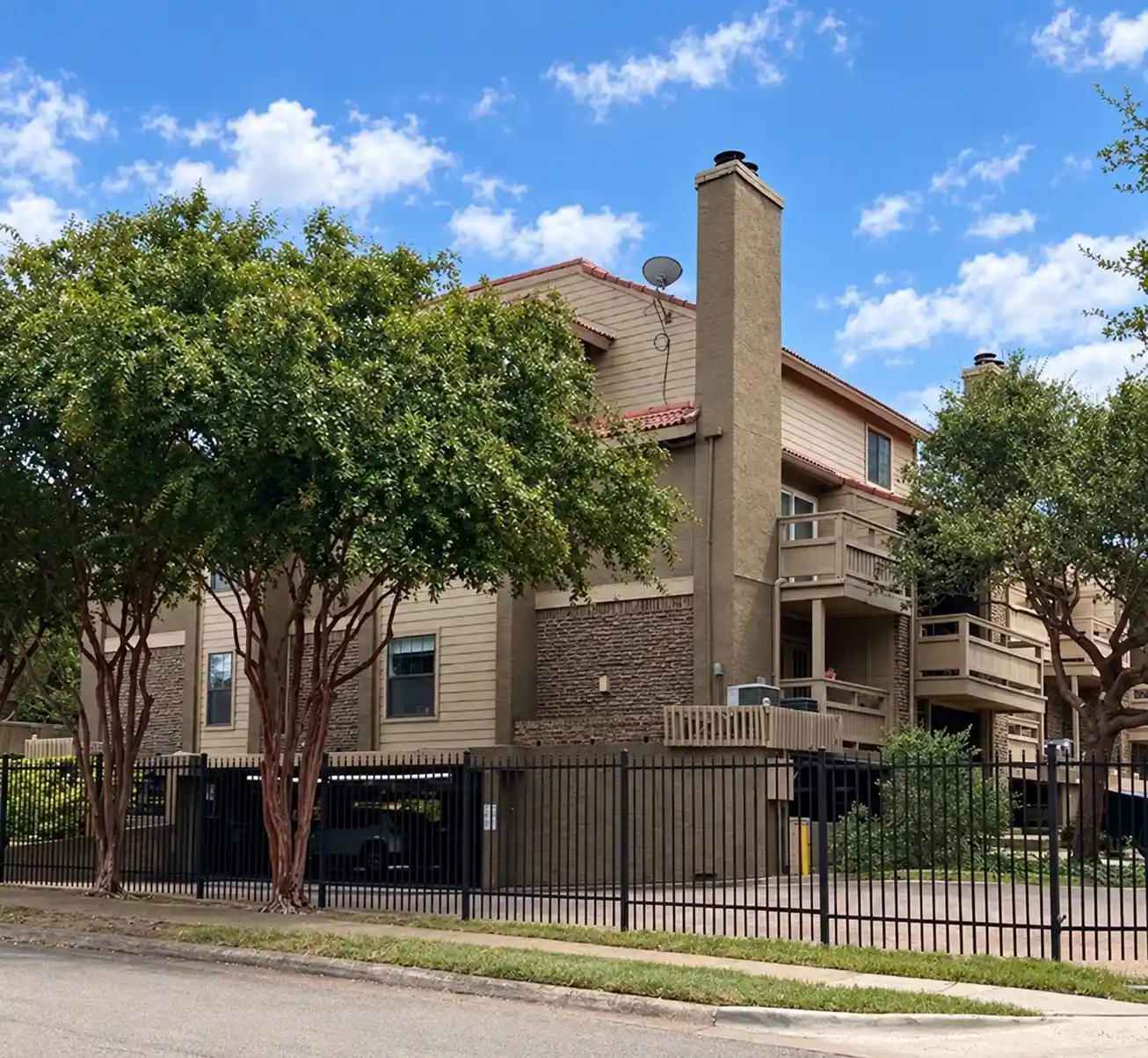 Photo 1 of Condo for sale at 5200 Martel Ave #6G, Dallas, TX 75206 | MLS# 21408140 | Listing updated on 2026-10-10