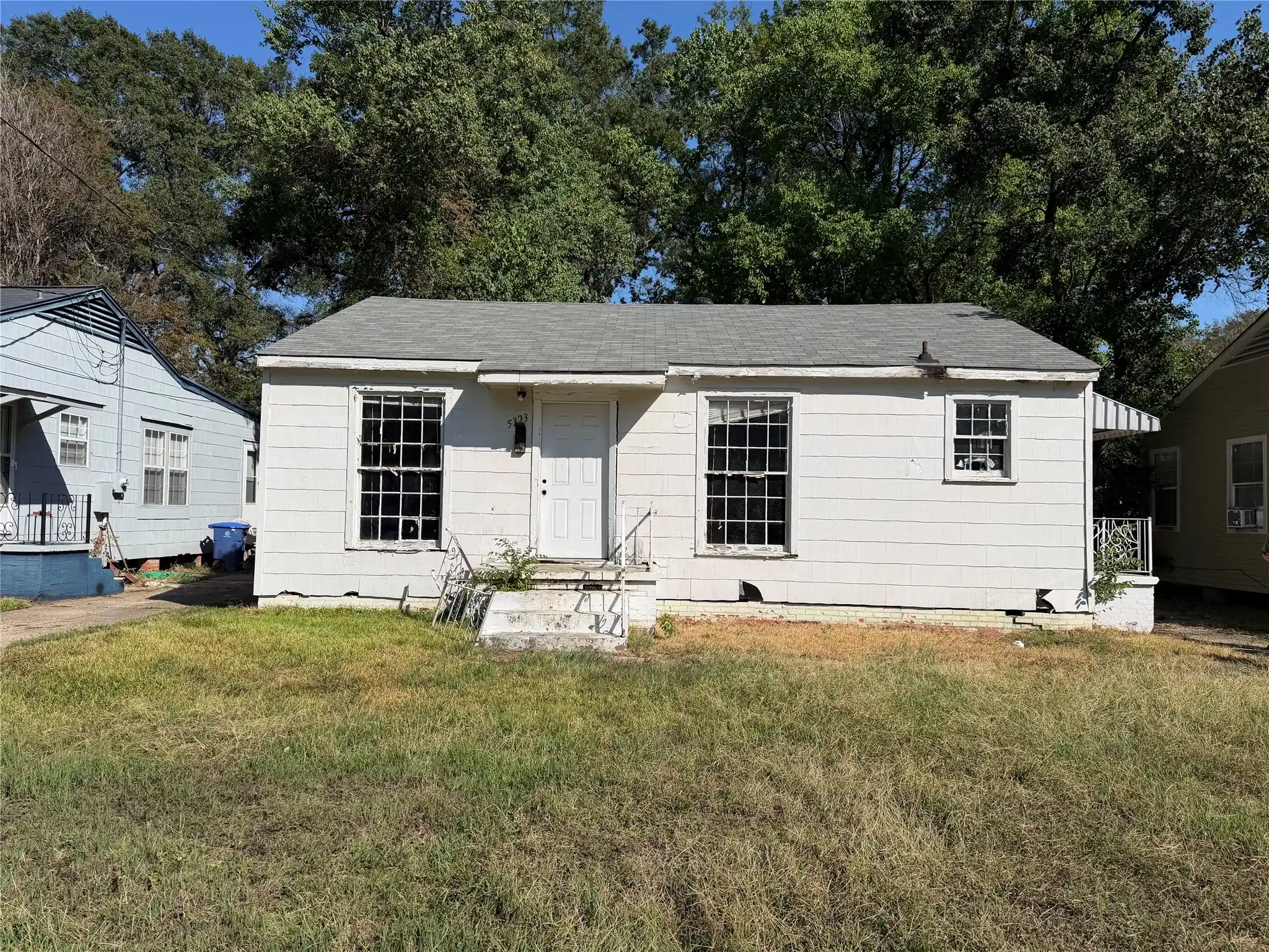 Photo 1 of Single family home for sale at 5323 Bienville Ave, Shreveport, LA 71108 | MLS# 21408919 | Listing updated on 2026-10-24