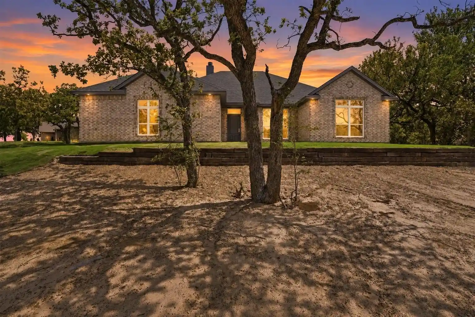 Photo 1 of Single family home for sale at 3116 County Rd 310, Cleburne, TX 76031 | MLS# 21409398 | Listing updated on 2026-10-13