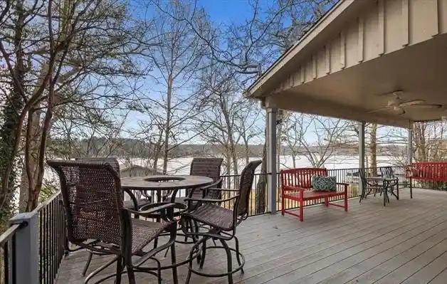 Photo 1 of Single family home for sale at 406 Hideaway Central Ln, Lindale, TX 75771 | MLS# 21409779 | Listing updated on 2026-10-15