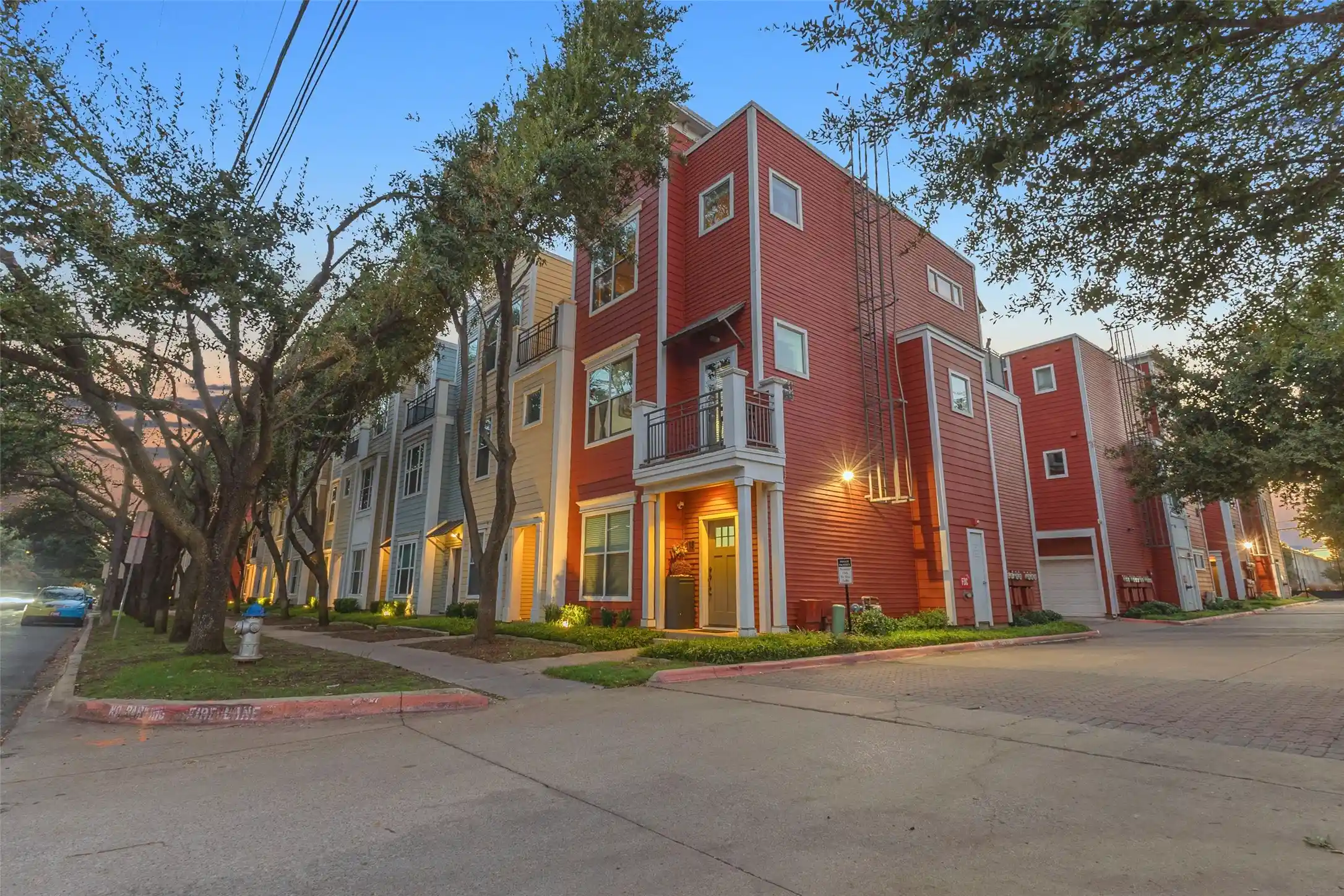 Photo 1 of Condo for sale at 4121 Mckinney Ave #18, Dallas, TX 75204 | MLS# 21409378 | Listing updated on 2026-10-24
