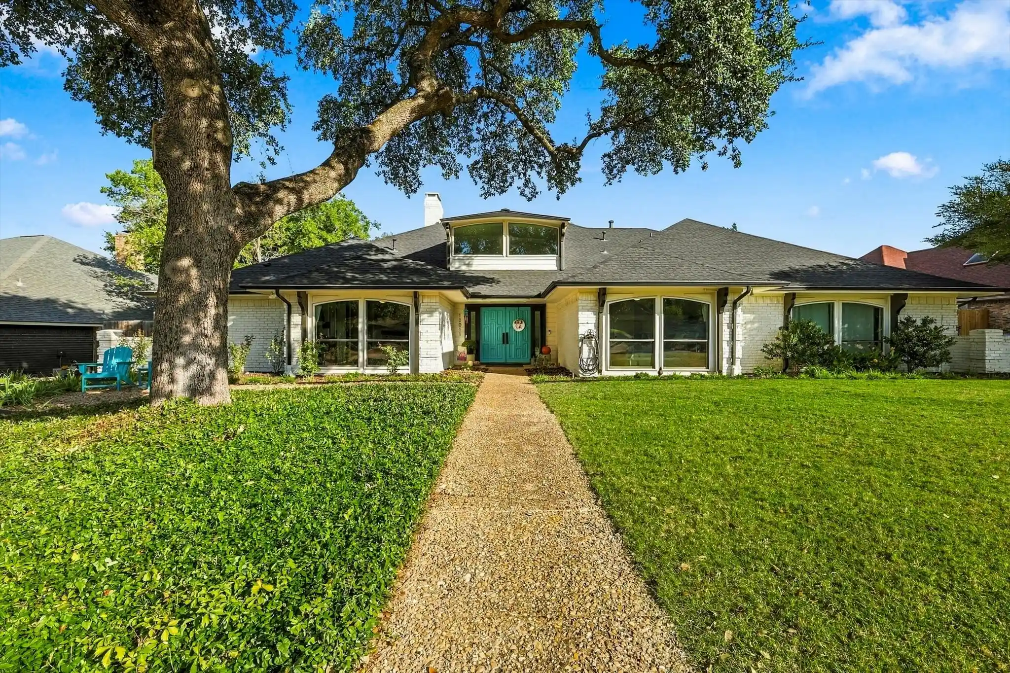 Photo 1 of Single family home for sale at 10011 Woodlake Dr, Dallas, TX 75243 | MLS# 21409275 | Listing updated on 2026-10-18