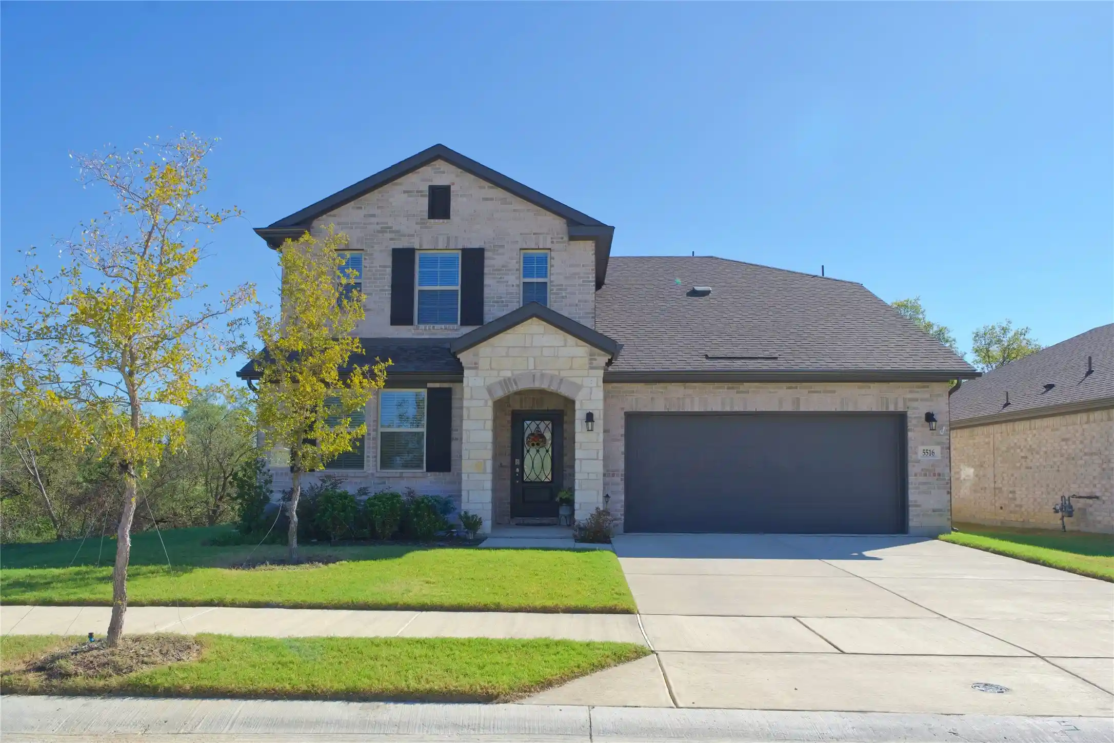 Photo 1 of Single family home for sale at 5516 Candlewood Dr, Denton, TX 76207 | MLS# 21410147 | Listing updated on 2026-10-23