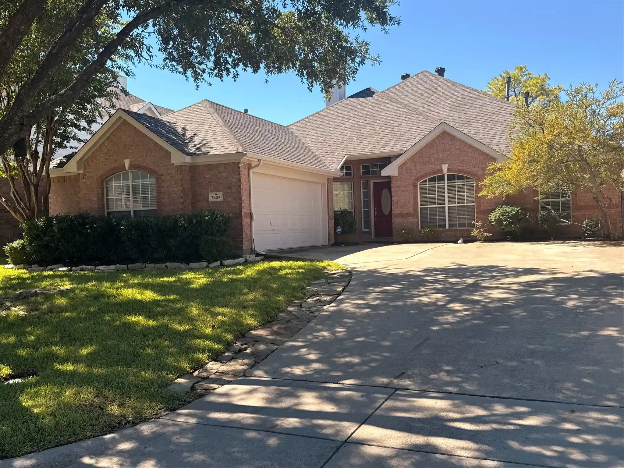 Photo 1 of Single family home for sale at 7804 Brk Meadow Ln, Fort Worth, TX 76133 | MLS# 21409623 | Listing updated on 2026-10-13