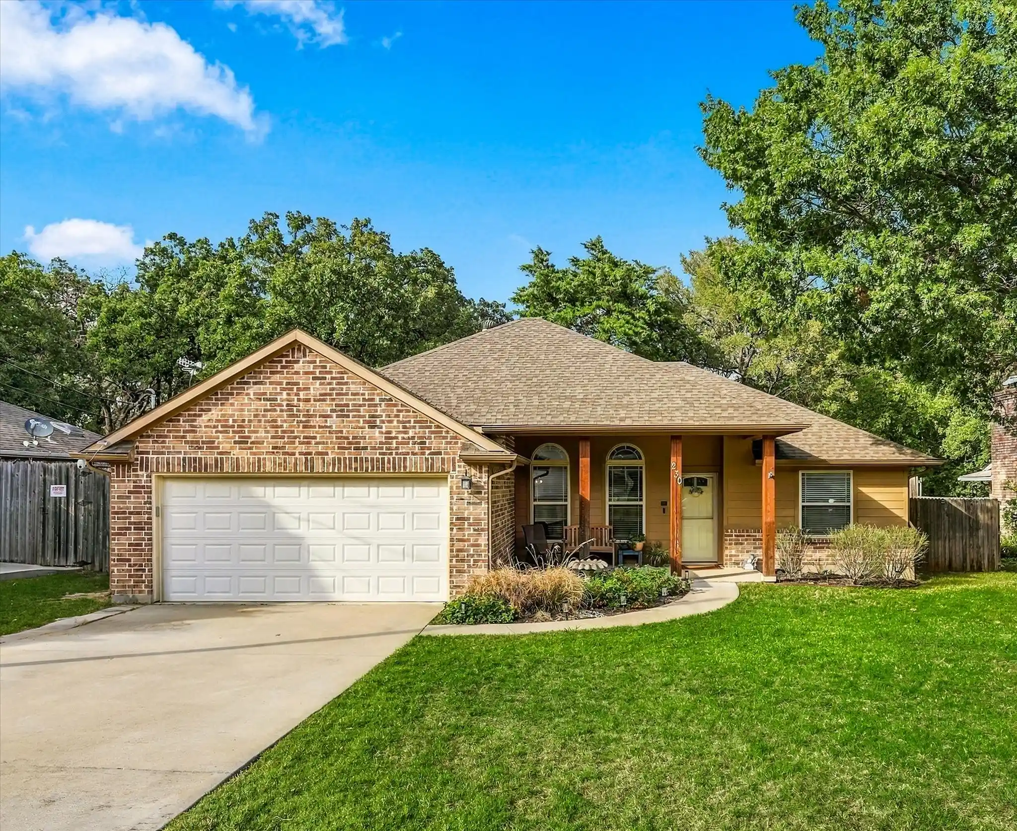 Single family home for sale at 230 Oakwood Cir, Denton, TX 76208 | MLS# 21410190