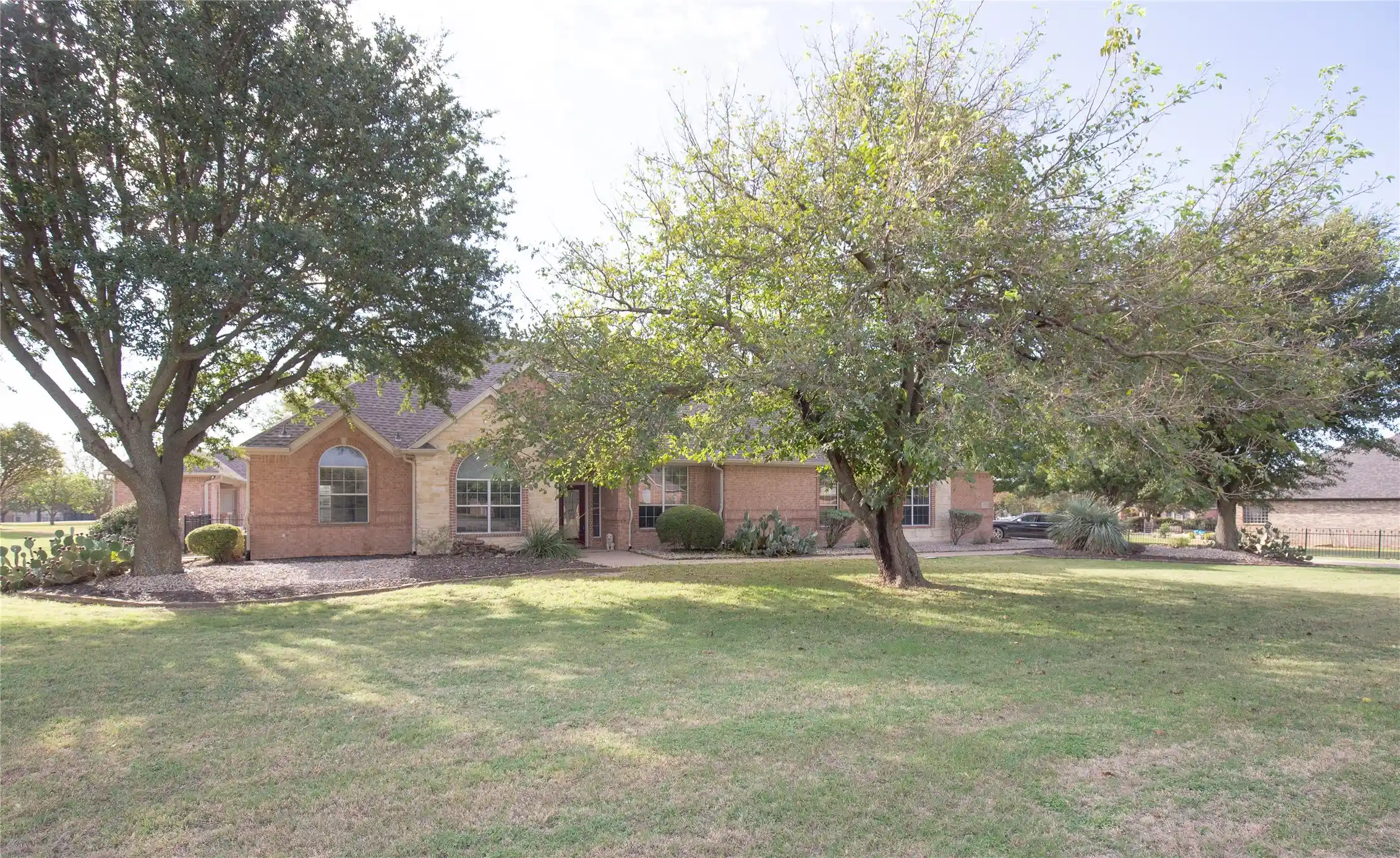 Photo 1 of Single family home for sale at 1049 Van Zandt Ct, Haslet, TX 76052 | MLS# 21410248 | Listing updated on 2026-10-29