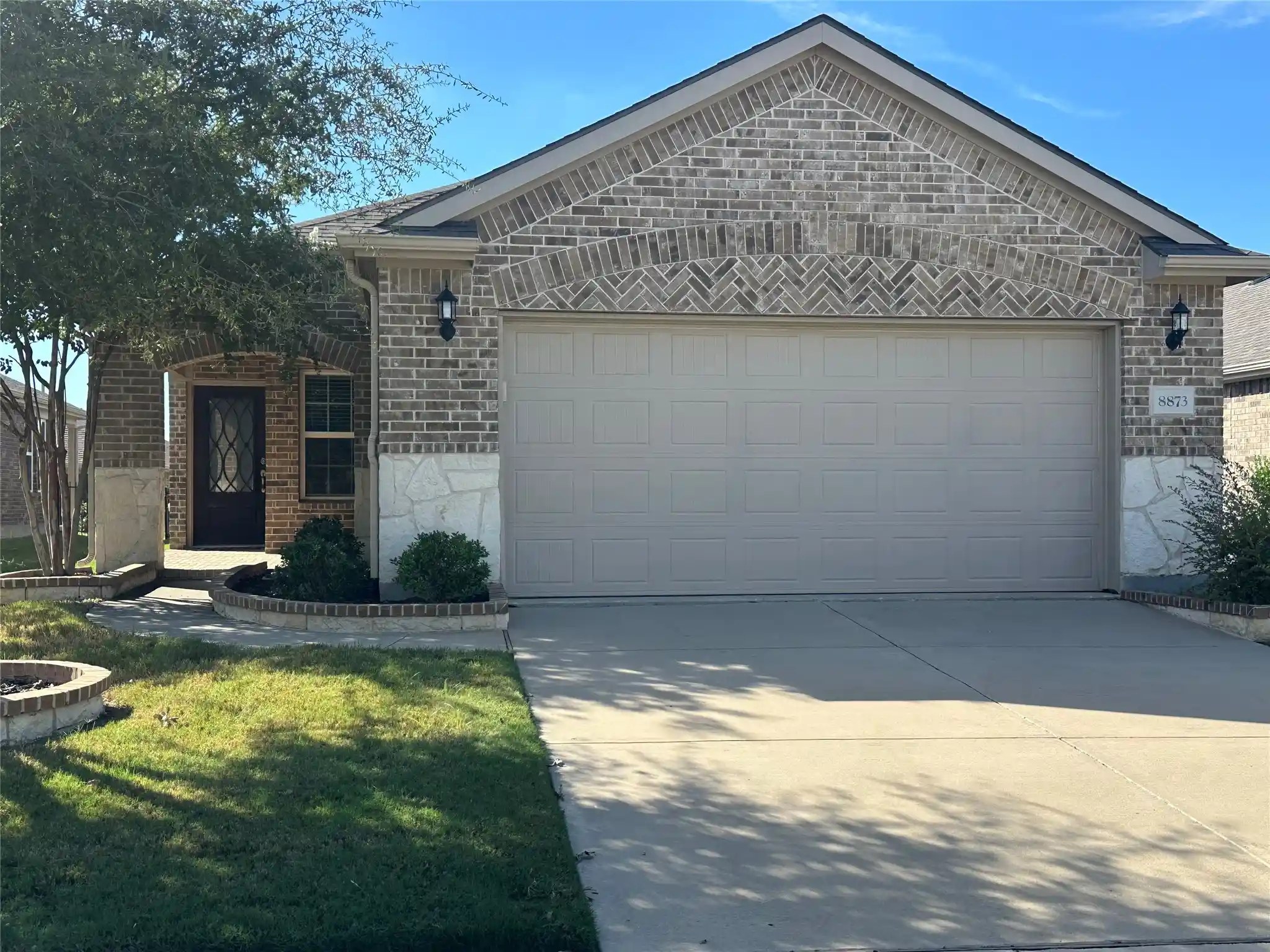 Photo 1 of Single family home for sale at 8873 Shore Crst Rd, Frisco, TX 75036 | MLS# 21401703 | Listing updated on 2026-10-13