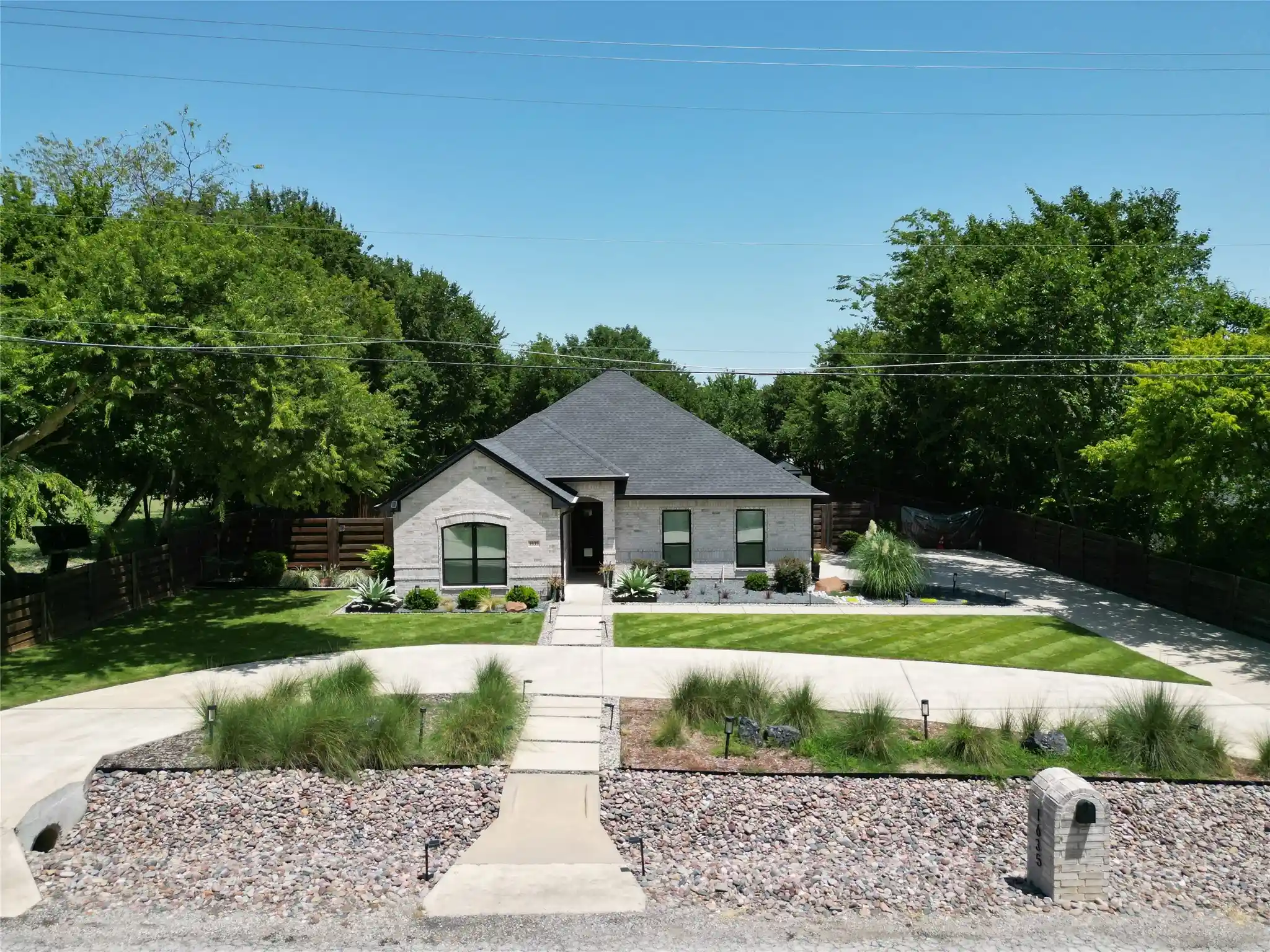Photo 1 of Single family home for sale at 1635 Frederick St, Lancaster, TX 75134 | MLS# 21410096 | Listing updated on 2026-10-28
