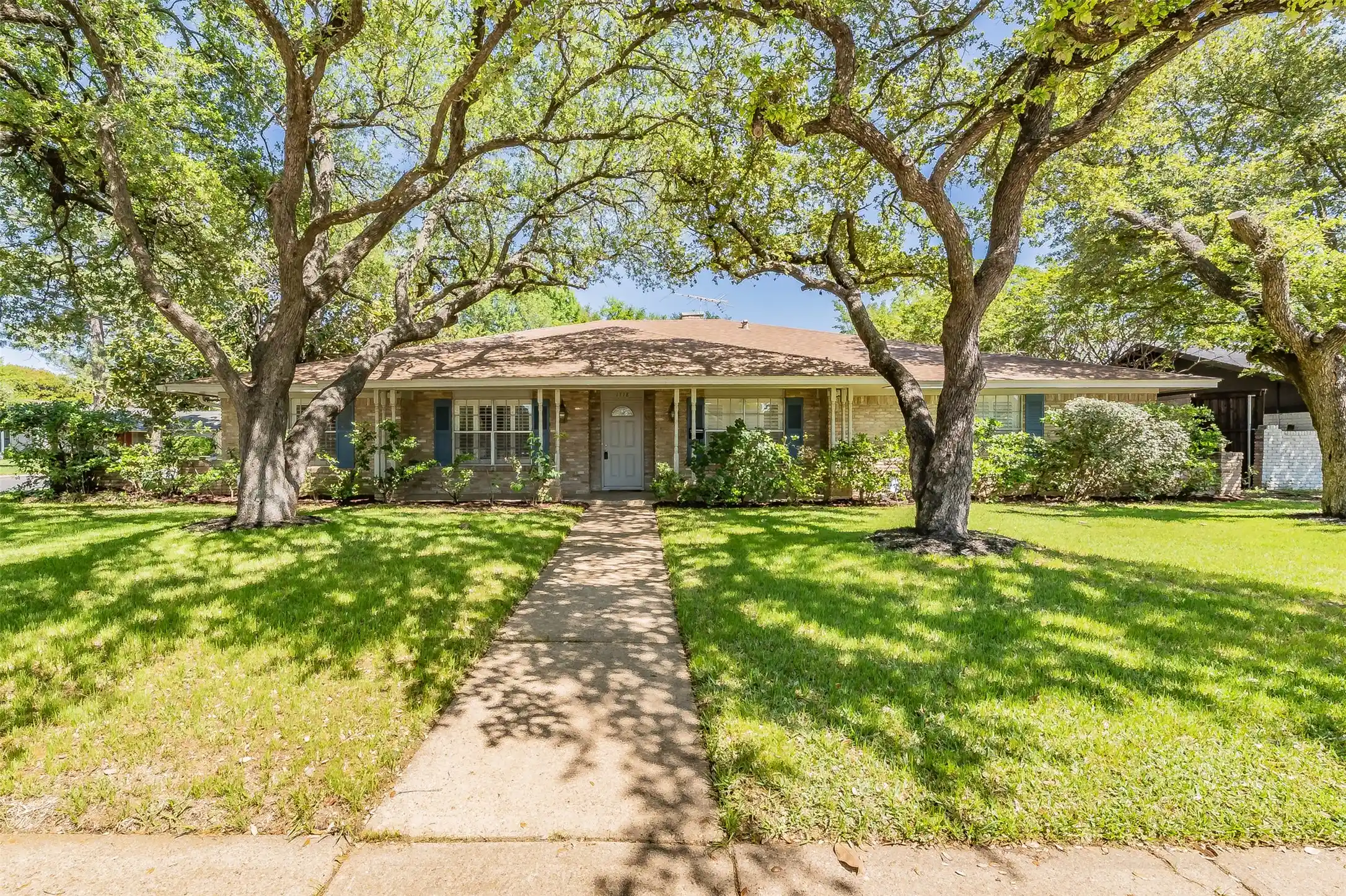 Single family home for sale at 1718 Timbers Dr, Irving, TX 75061 | MLS# 21410416