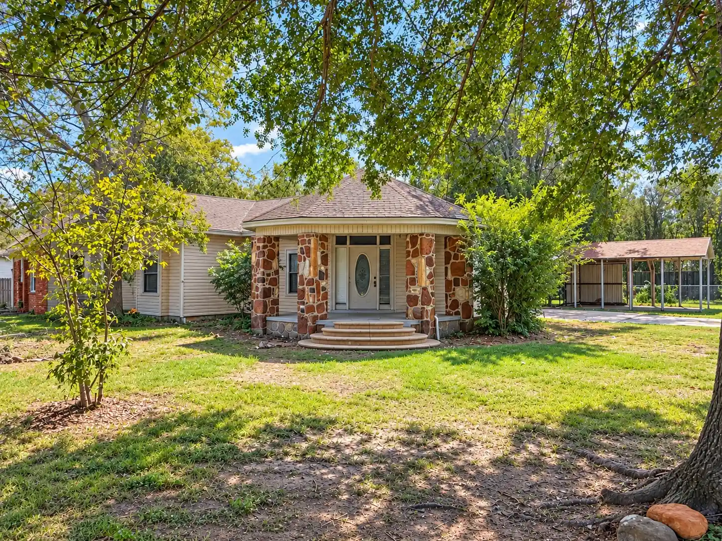 Photo 1 of Single family home for sale at 702 Pecan St, Teague, TX 75860 | MLS# 21410662 | Listing updated on 2026-10-19