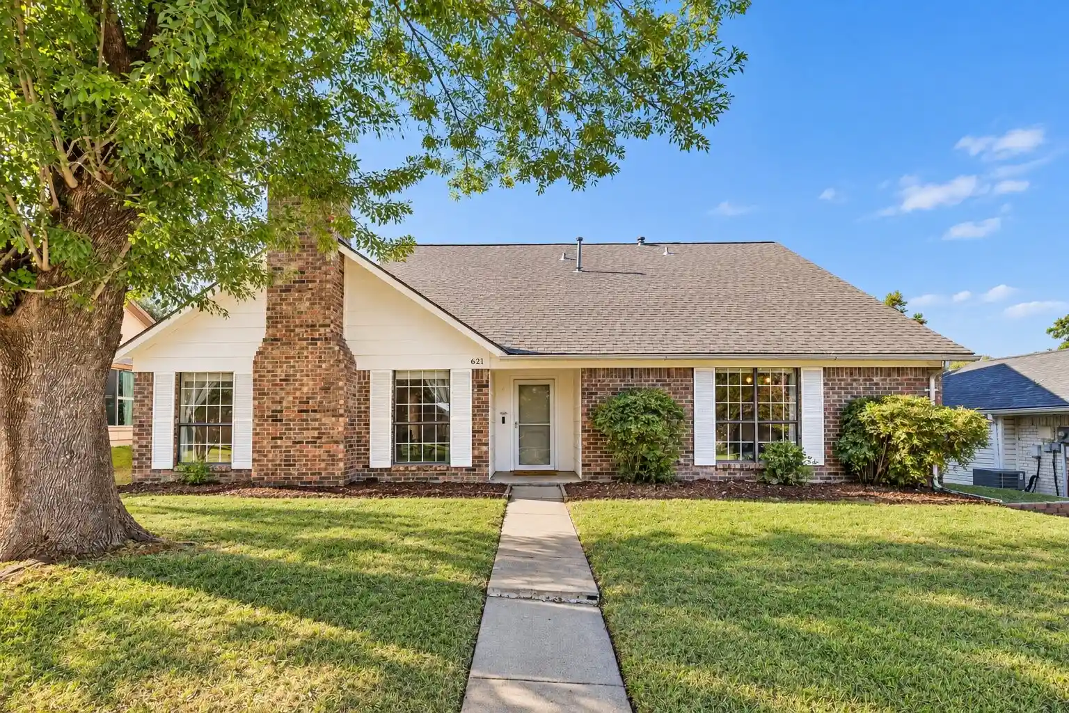 Photo 1 of Single family home for sale at 621 Torrance Dr, Garland, TX 75040 | MLS# 21410533 | Listing updated on 2026-10-27
