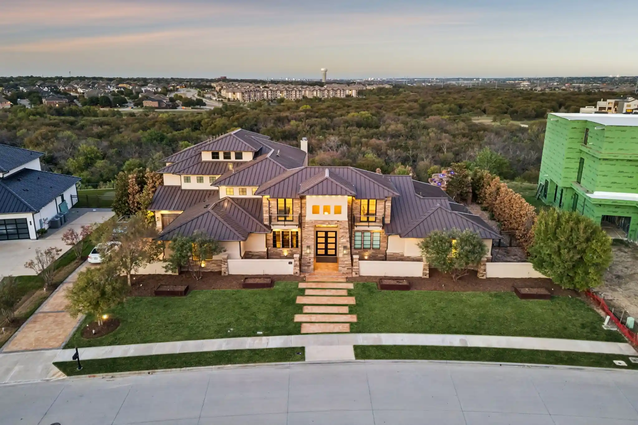 Photo 1 of Mansion for sale at 4012 Starling Dr, Frisco, TX 75034 | MLS# 21407175 | Listing updated on 2026-10-28