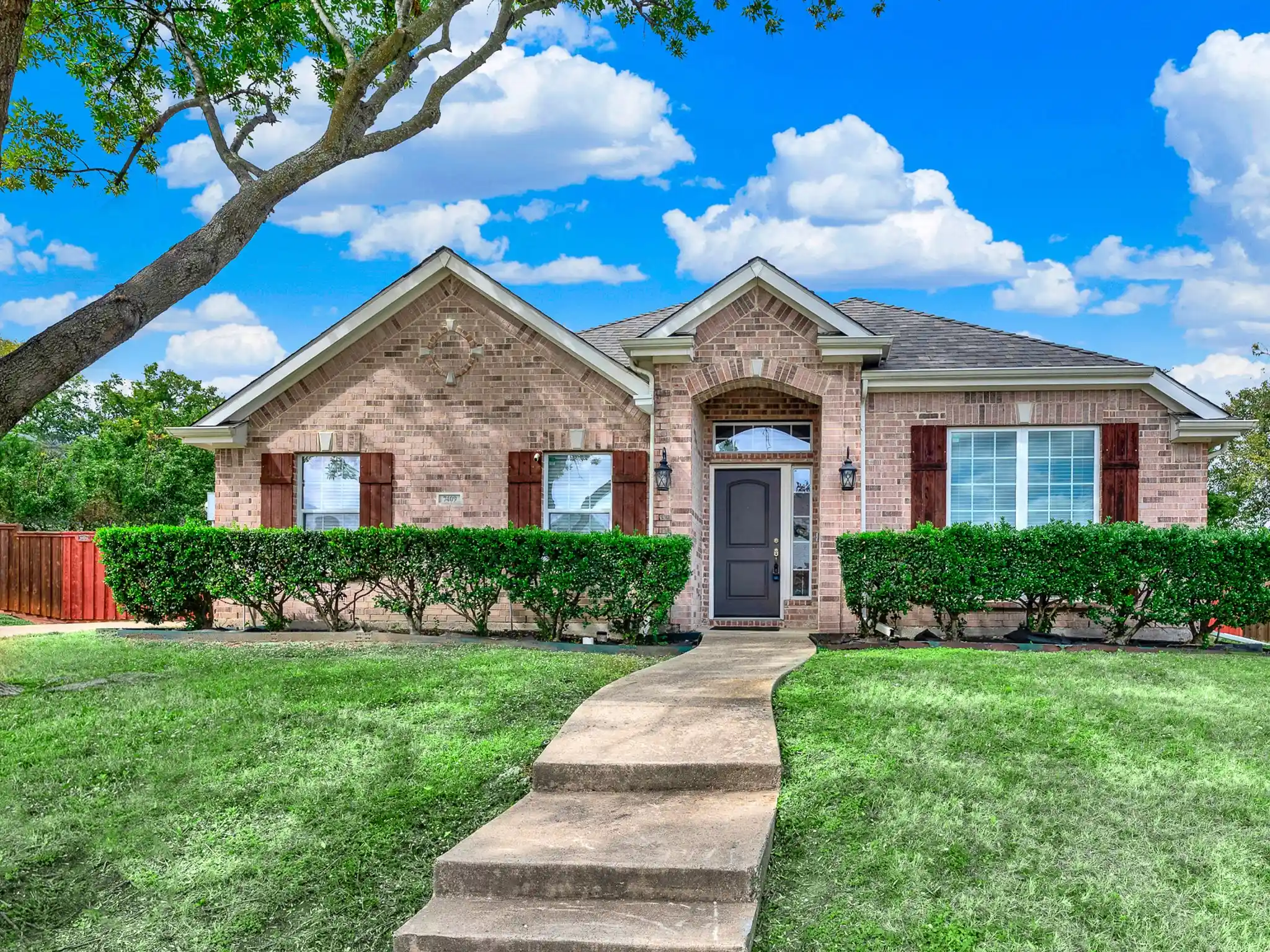 Single family home for sale at 7409 High Point Dr, Sachse, TX 75048 | MLS# 21366540