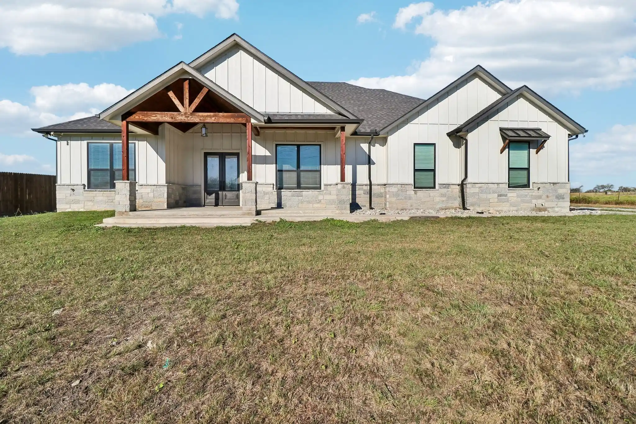 Single family home for sale at 1360 County Rd 4522, Decatur, TX 76234 | MLS# 21411243