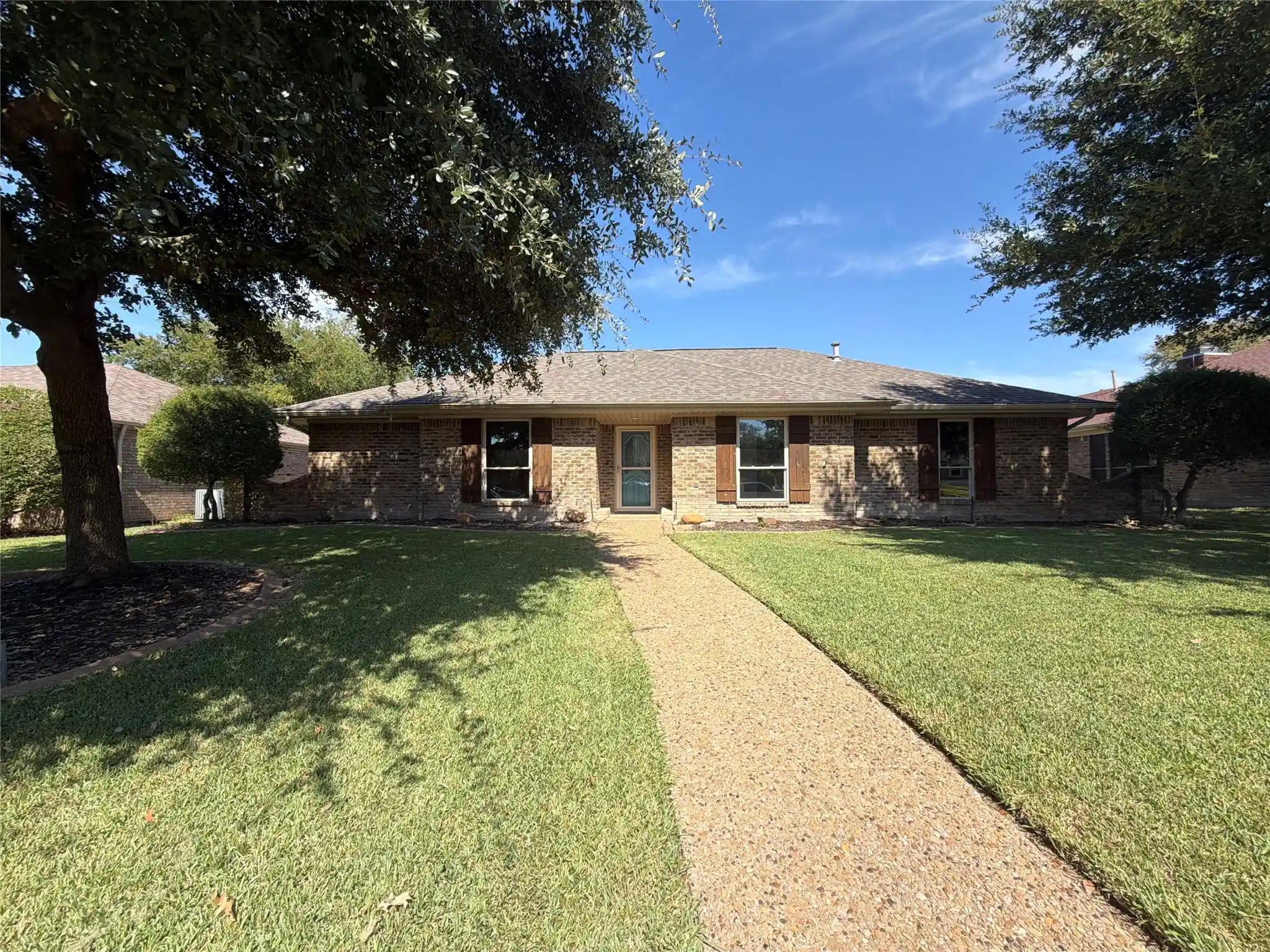Single family home for sale at 711 Rush Crk Dr, Allen, TX 75002 | MLS# 21411352