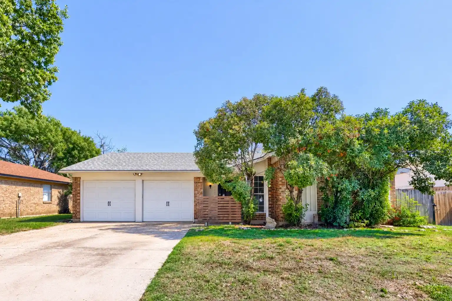 Single family home for sale at 6604 Brookdale Dr, Watauga, TX 76148 | MLS# 21410784