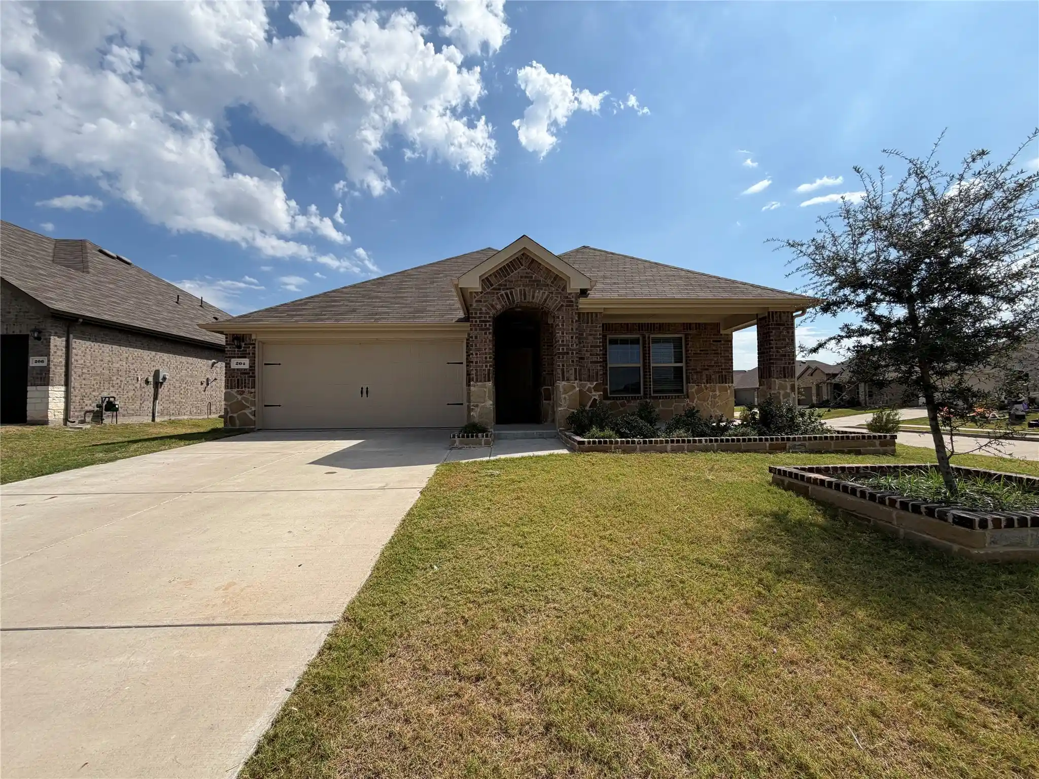 Photo 1 of Single family home for sale at 204 Deception Pass Ln, Caddo Mills, TX 75135 | MLS# 21411533 | Listing updated on 2026-10-14