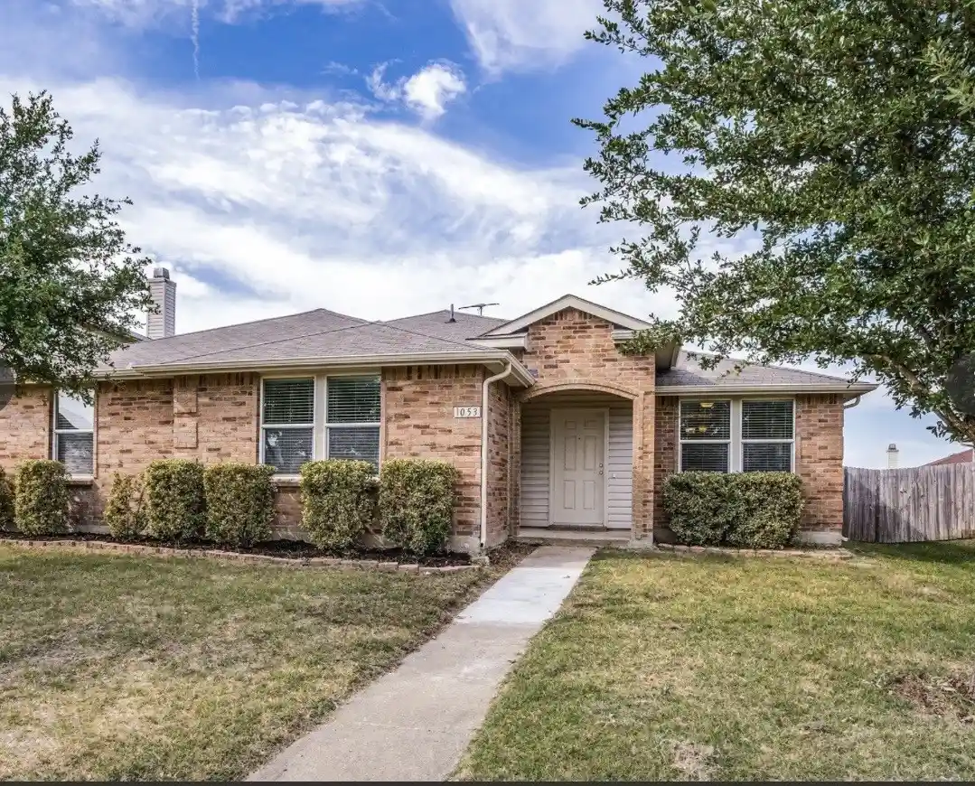 Photo 1 of Single family home for sale at 1053 Cavern Dr, Mesquite, TX 75181 | MLS# 21411607 | Listing updated on 2026-10-16