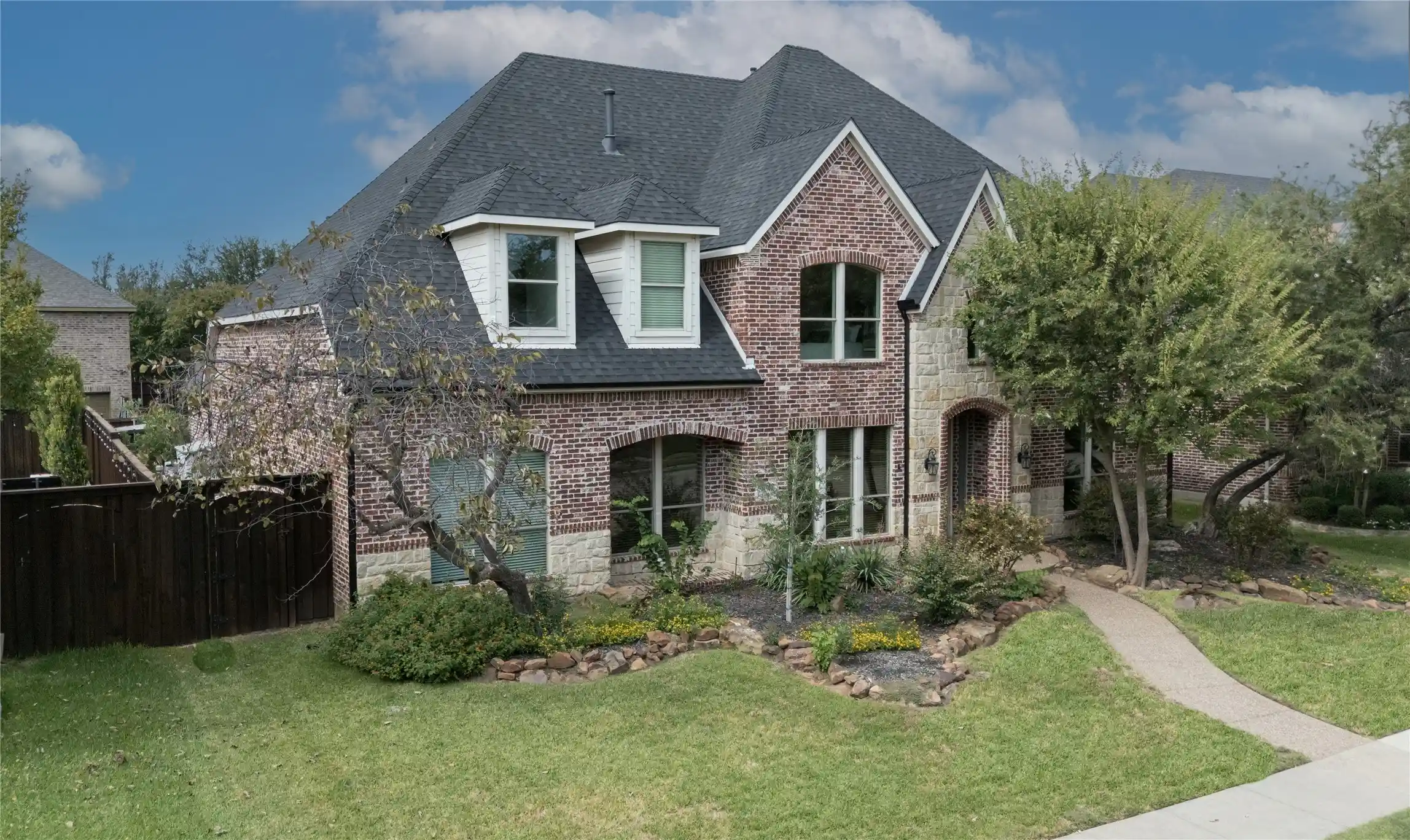 Photo 1 of Single family home for sale at 5096 Oakhurst Ln, Frisco, TX 75034 | MLS# 21411596 | Listing updated on 2026-10-24
