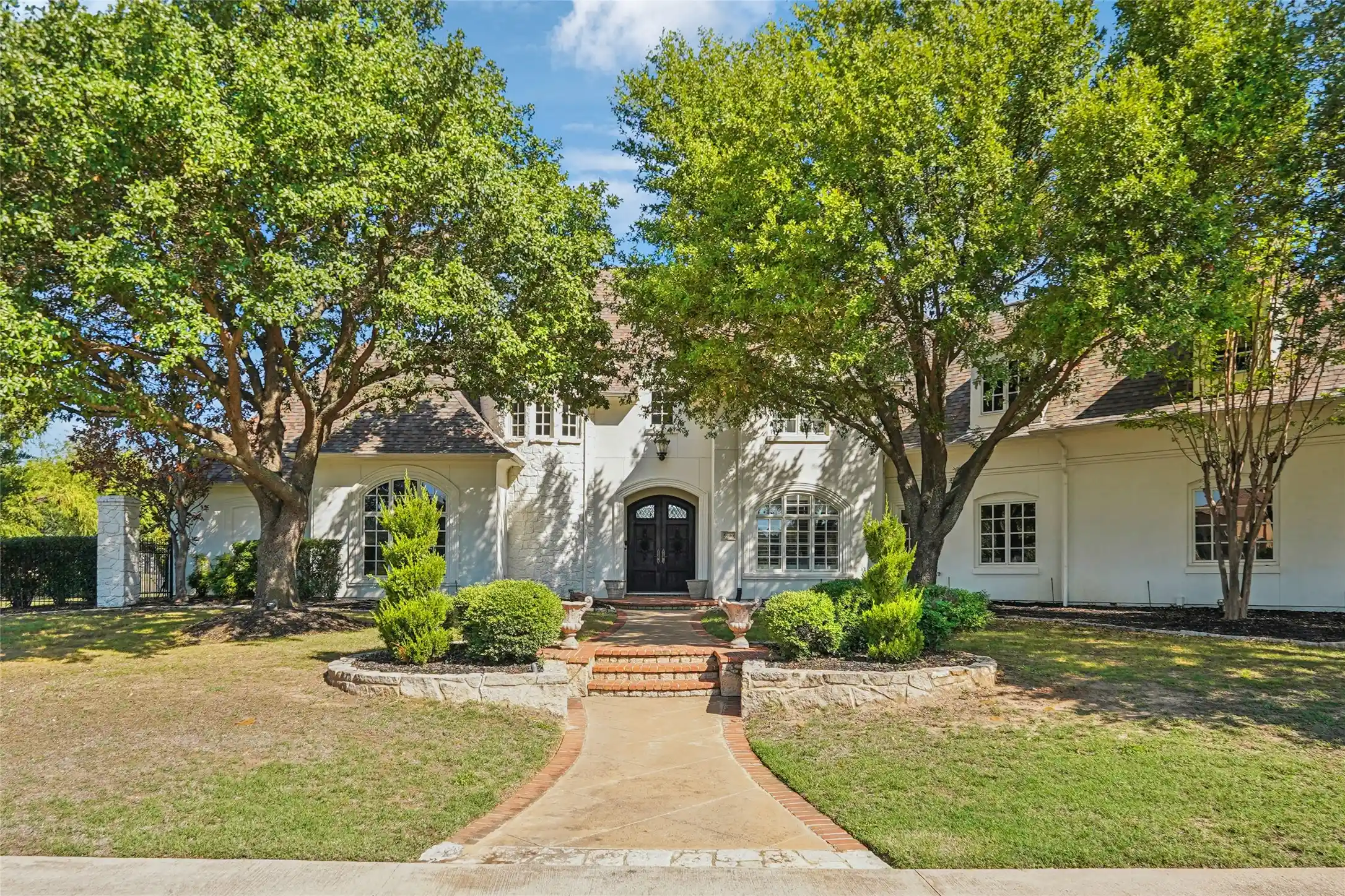 Photo 1 of Mansion for sale at 5900 Shorefront Ln, Flower Mound, TX 75022 | MLS# 21406872 | Listing updated on 2026-10-14