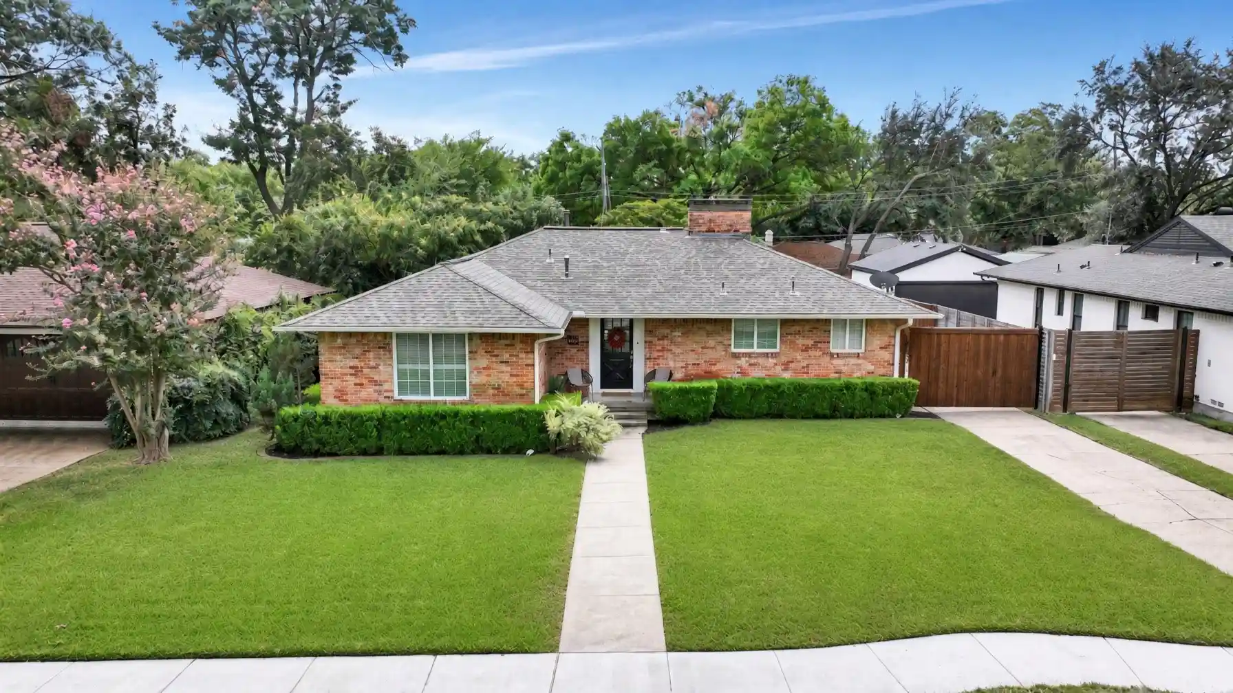 Photo 1 of Single family home for sale at 6452 Highgate Ln, Dallas, TX 75214 | MLS# 21411213 | Listing updated on 2026-10-25