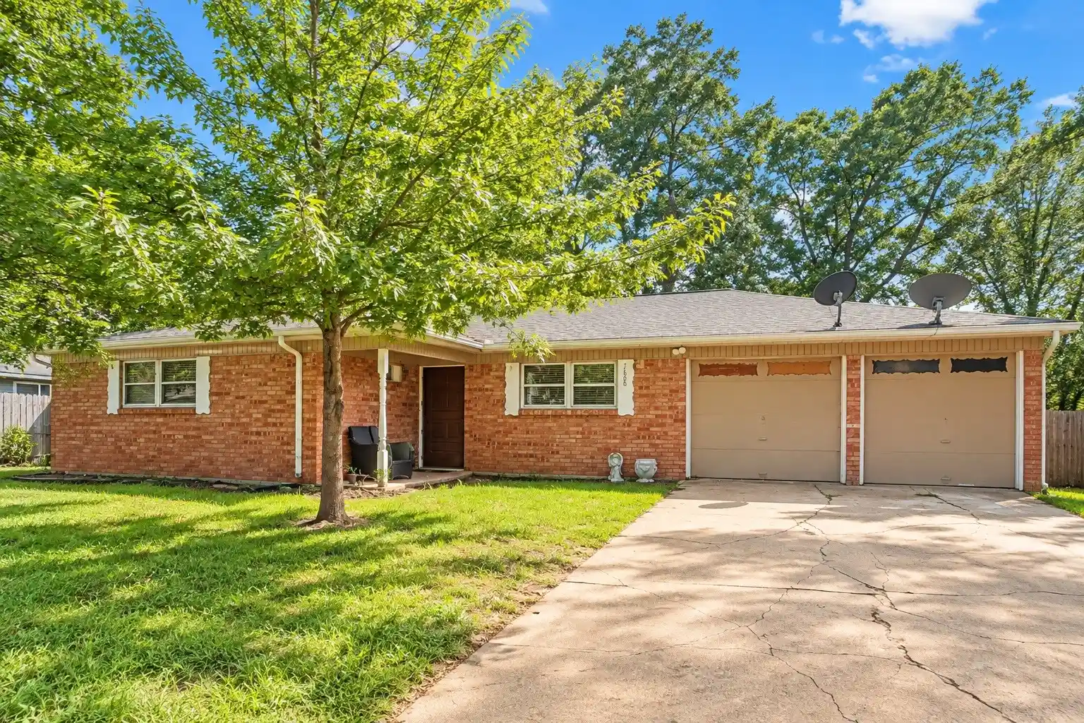 Photo 1 of Single family home for sale at 7608 Evergreen Rd, Richland Hills, TX 76118 | MLS# 21410512 | Listing updated on 2026-10-27