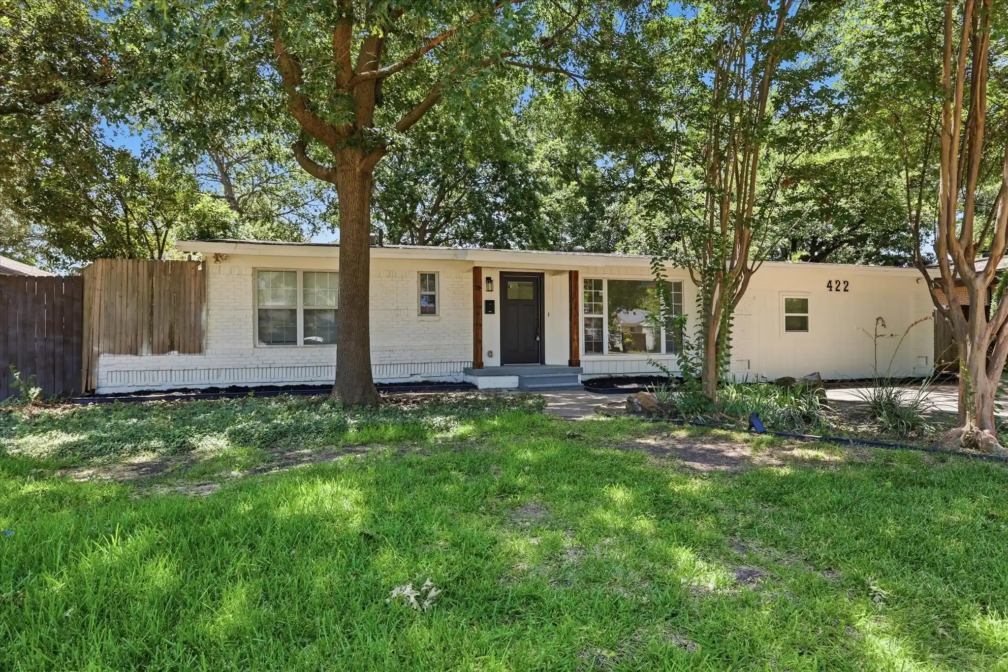 Photo 1 of Single family home for sale at 422 Grace Dr, Richardson, TX 75081 | MLS# 21411646 | Listing updated on 2026-10-24
