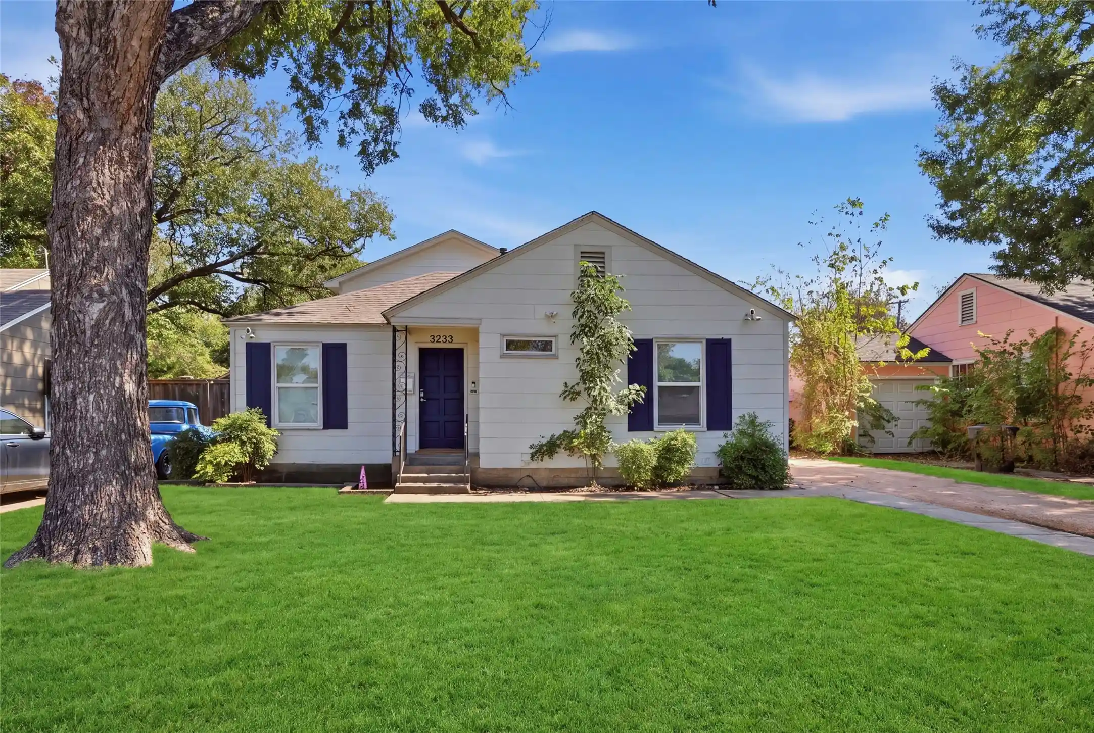 Photo 1 of Sale Pending at 3233 Merida Ave, Fort Worth, TX 76109 | MLS# 21411976 | Listing updated on 2026-10-27