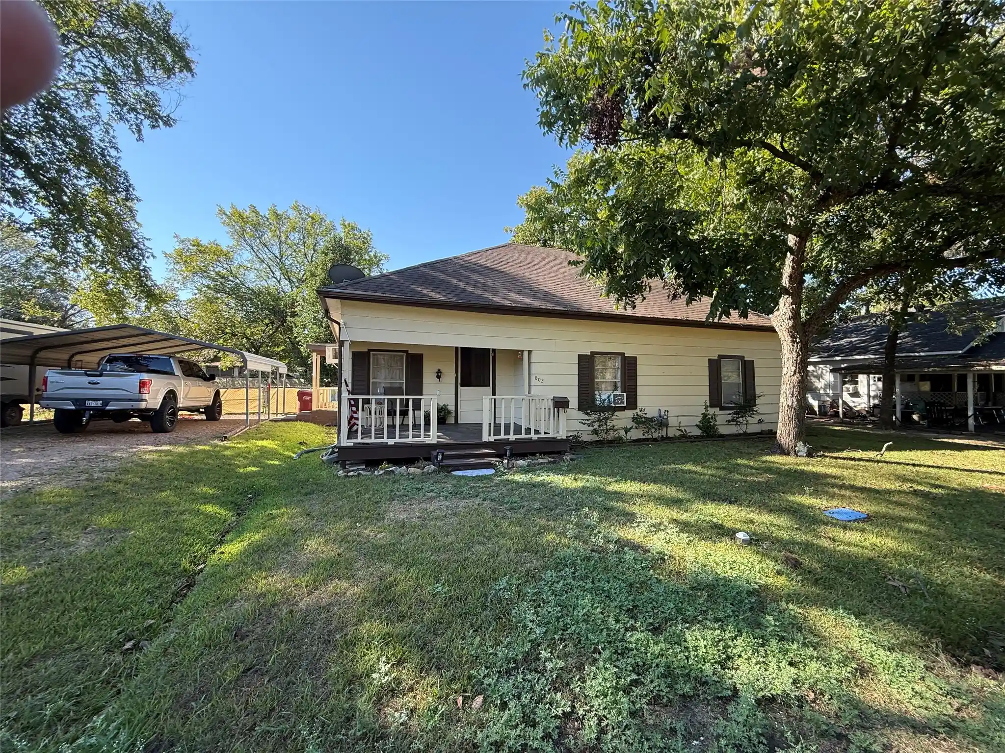 Photo 1 of Single family home for sale at 802 Seven Oaks Rd, Bonham, TX 75418 | MLS# 21410537 | Listing updated on 2026-10-27