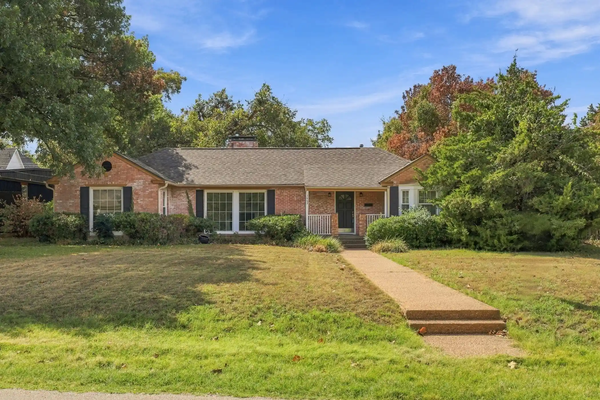 Photo 1 of Single family home for sale at 1403 Tranquilla Dr, Dallas, TX 75218 | MLS# 21412155 | Listing updated on 2026-10-15