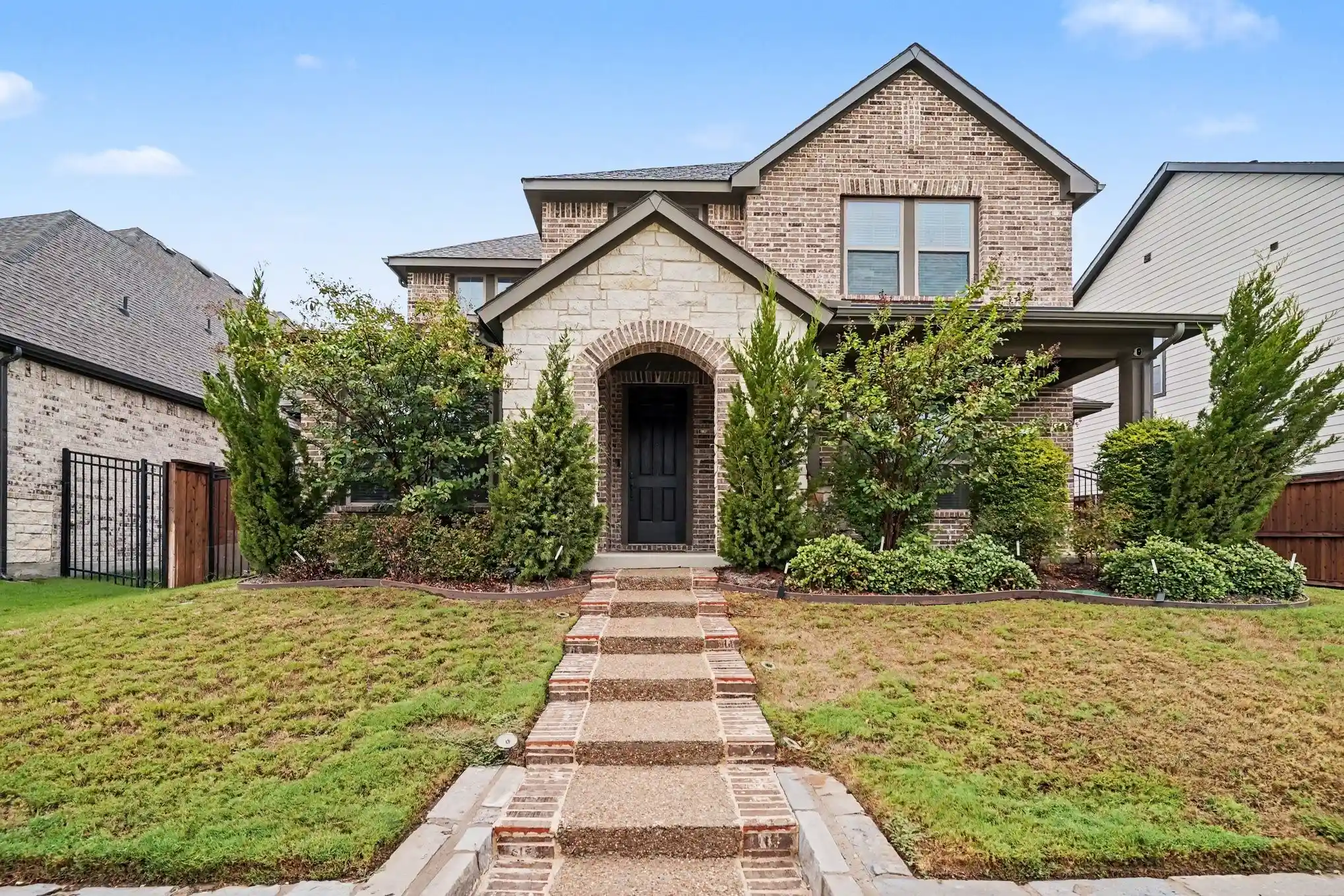 Photo 1 of Single family home for sale at 909 Almond Blossom Cir, Crowley, TX 76036 | MLS# 21405121 | Listing updated on 2026-10-28