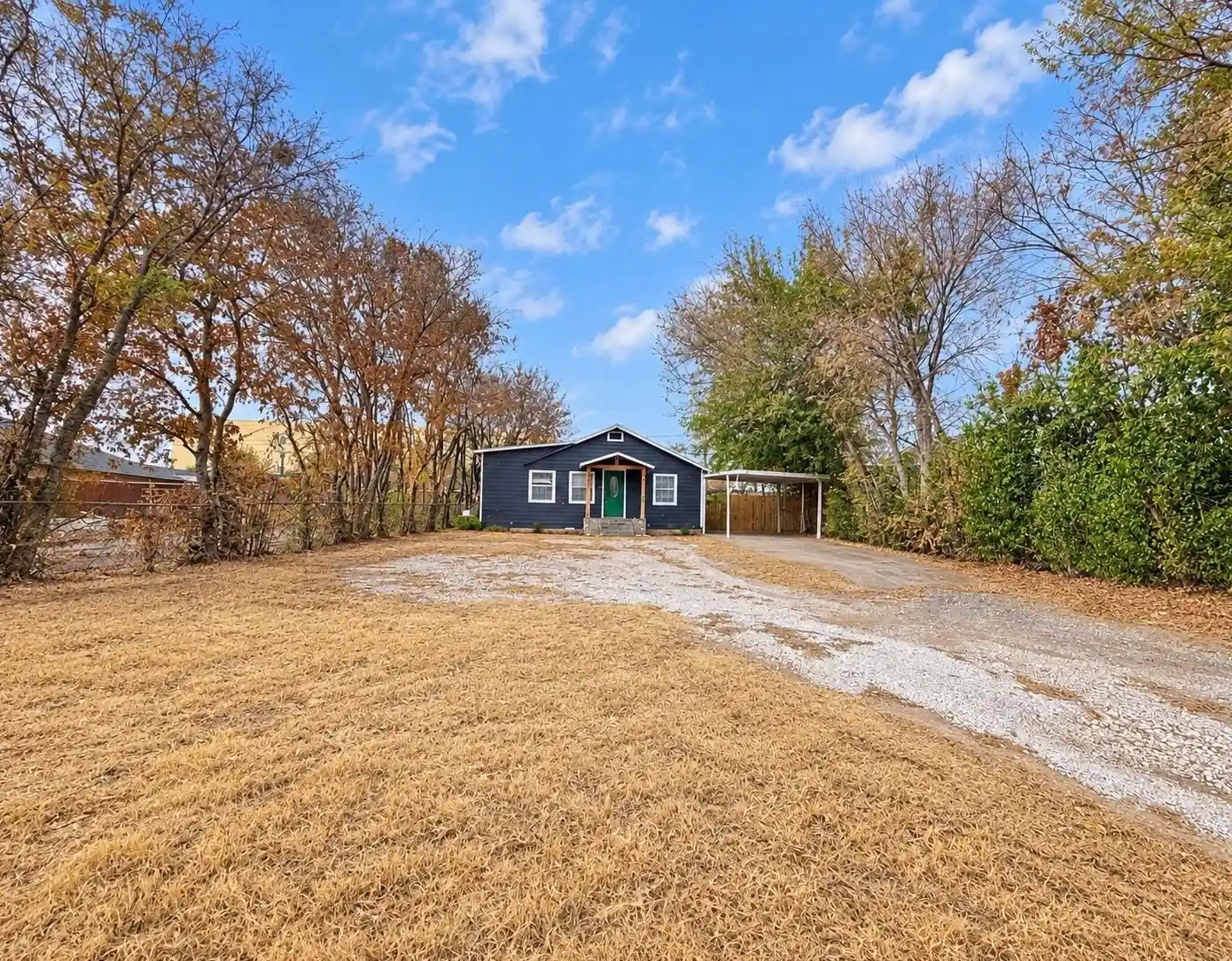 Photo 1 of Single family home for sale at 5512 Curzon Ave, Fort Worth, TX 76107 | MLS# 21411748 | Listing updated on 2026-10-16