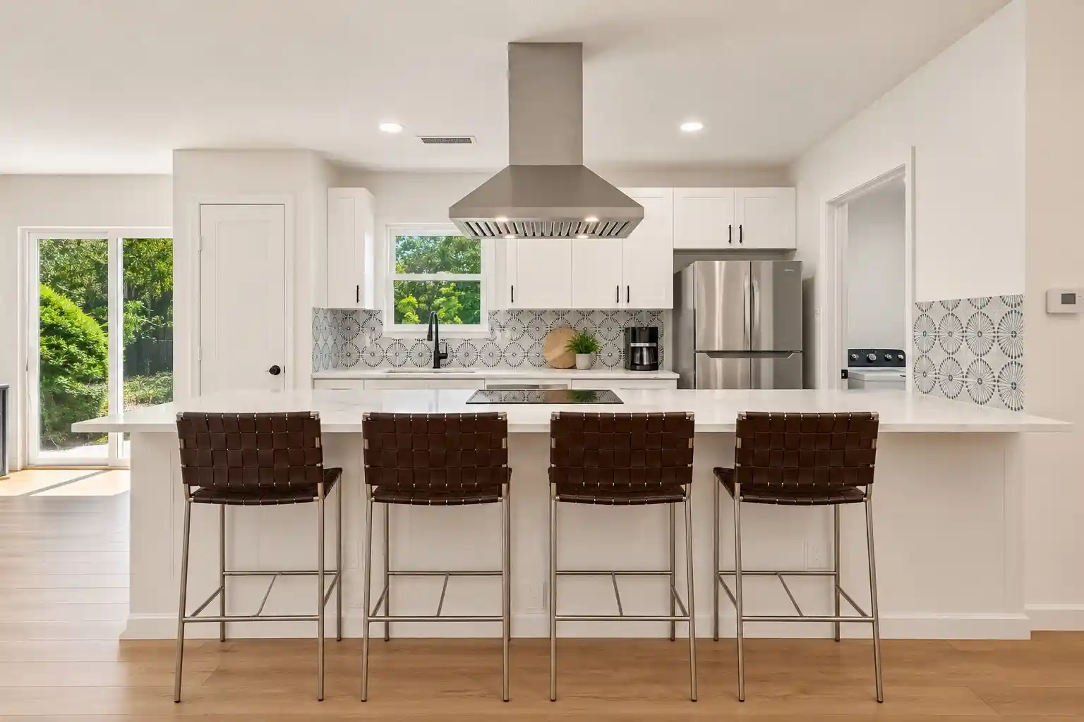 Photo 1 of Single family home for sale at 2620 Avenida Loop, Irving, TX 75062 | MLS# 21405000 | Listing updated on 2026-10-25