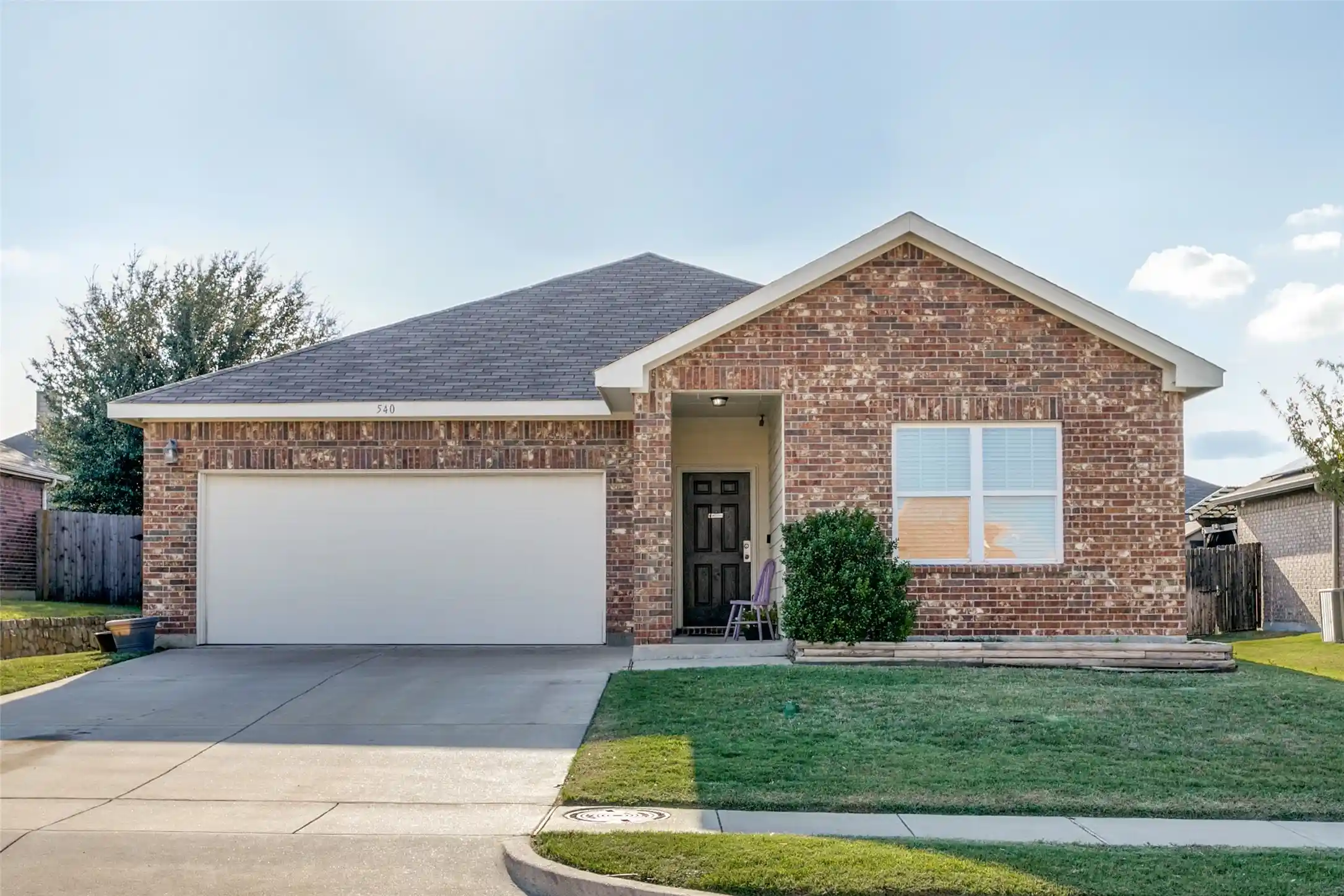 Photo 1 of Single family home for sale at 540 S Heights Dr, Crowley, TX 76036 | MLS# 21409859 | Listing updated on 2026-10-27