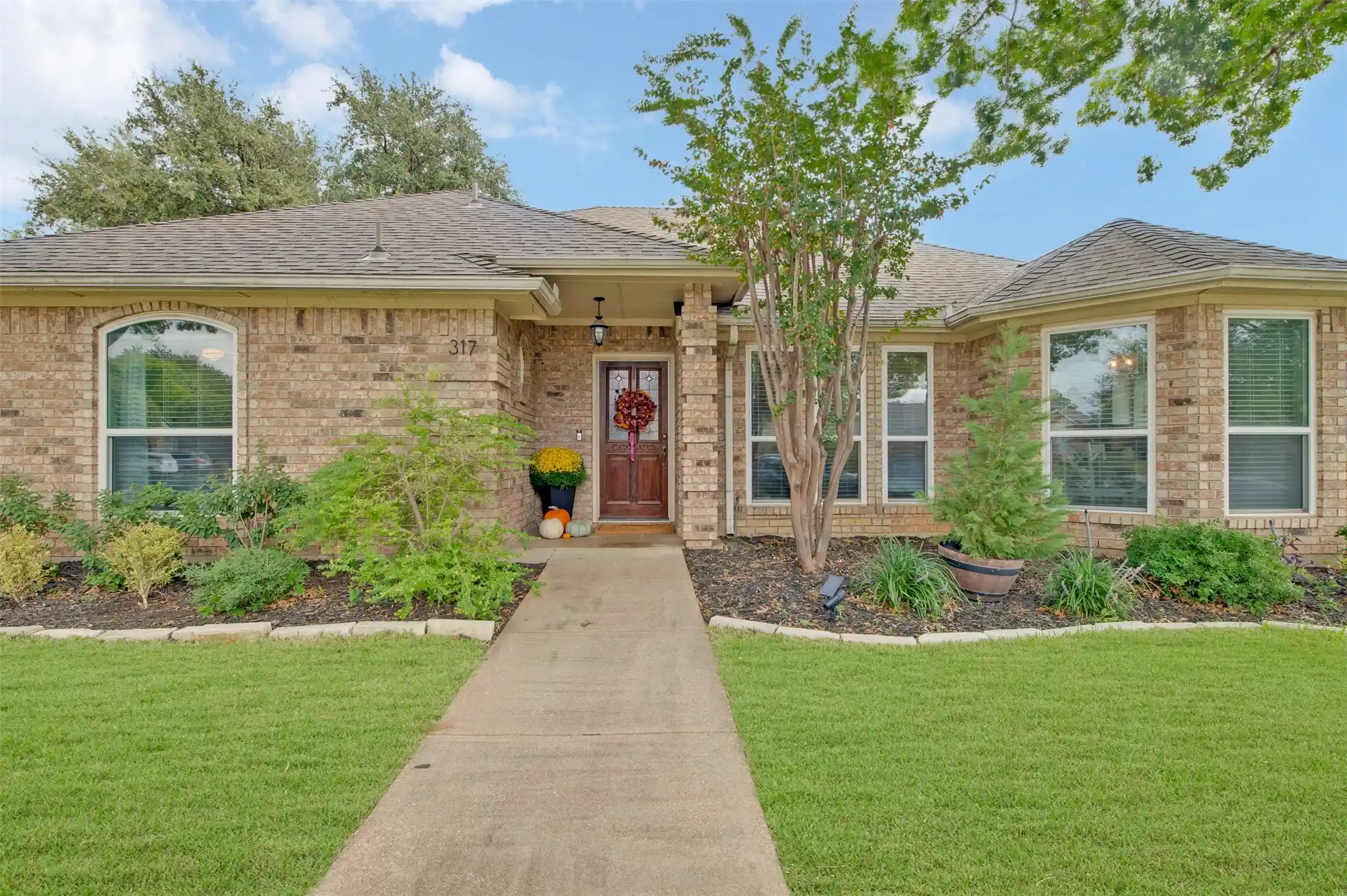 Photo 1 of Sale Pending at 317 Kessler Dr, Euless, TX 76039 | MLS# 21406334 | Listing updated on 2026-10-22