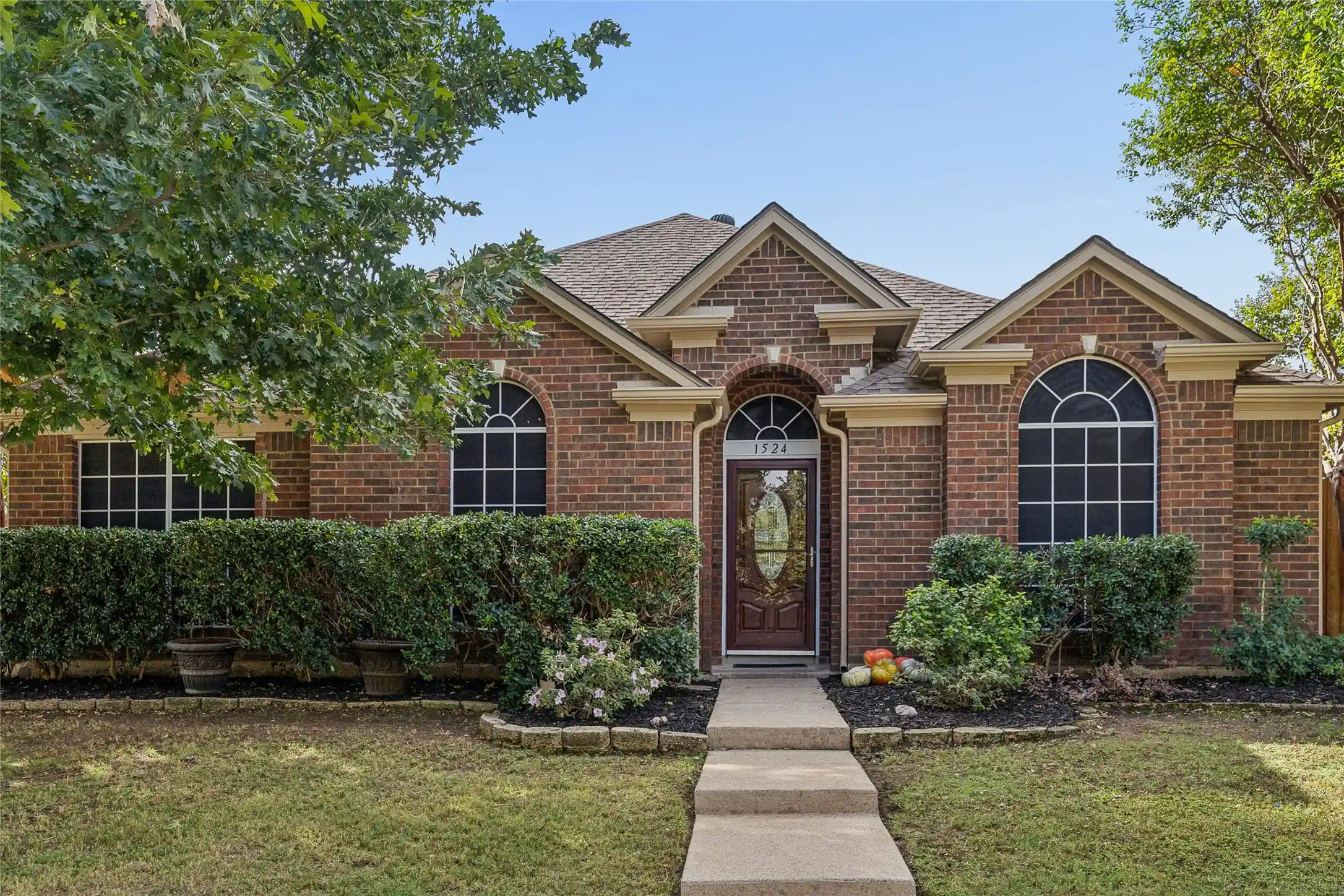 Photo 1 of Single family home for sale at 1524 Fairfield Ct, Lewisville, TX 75077 | MLS# 21409169 | Listing updated on 2026-10-21