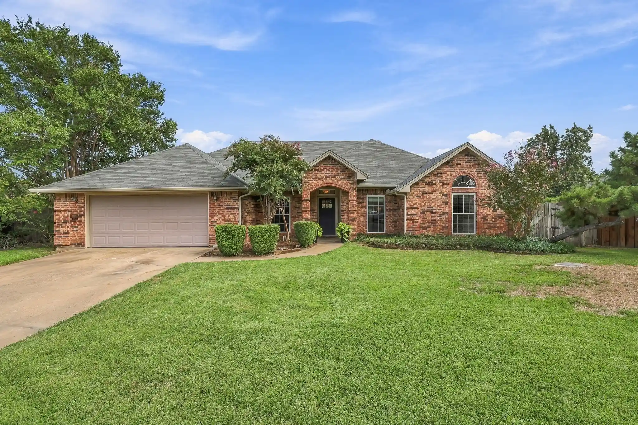 Photo 1 of Single family home for sale at 7704 Sagebrush Ct S, North Richland Hills, TX 76182 | MLS# 21411147 | Listing updated on 2026-10-24