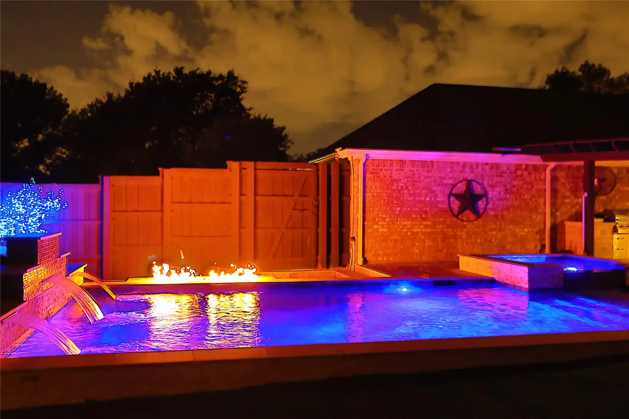 Photo 1 of Single family home for sale at 8605 Prescott Cir, Frisco, TX 75033 | MLS# 21412470 | Listing updated on 2026-10-17