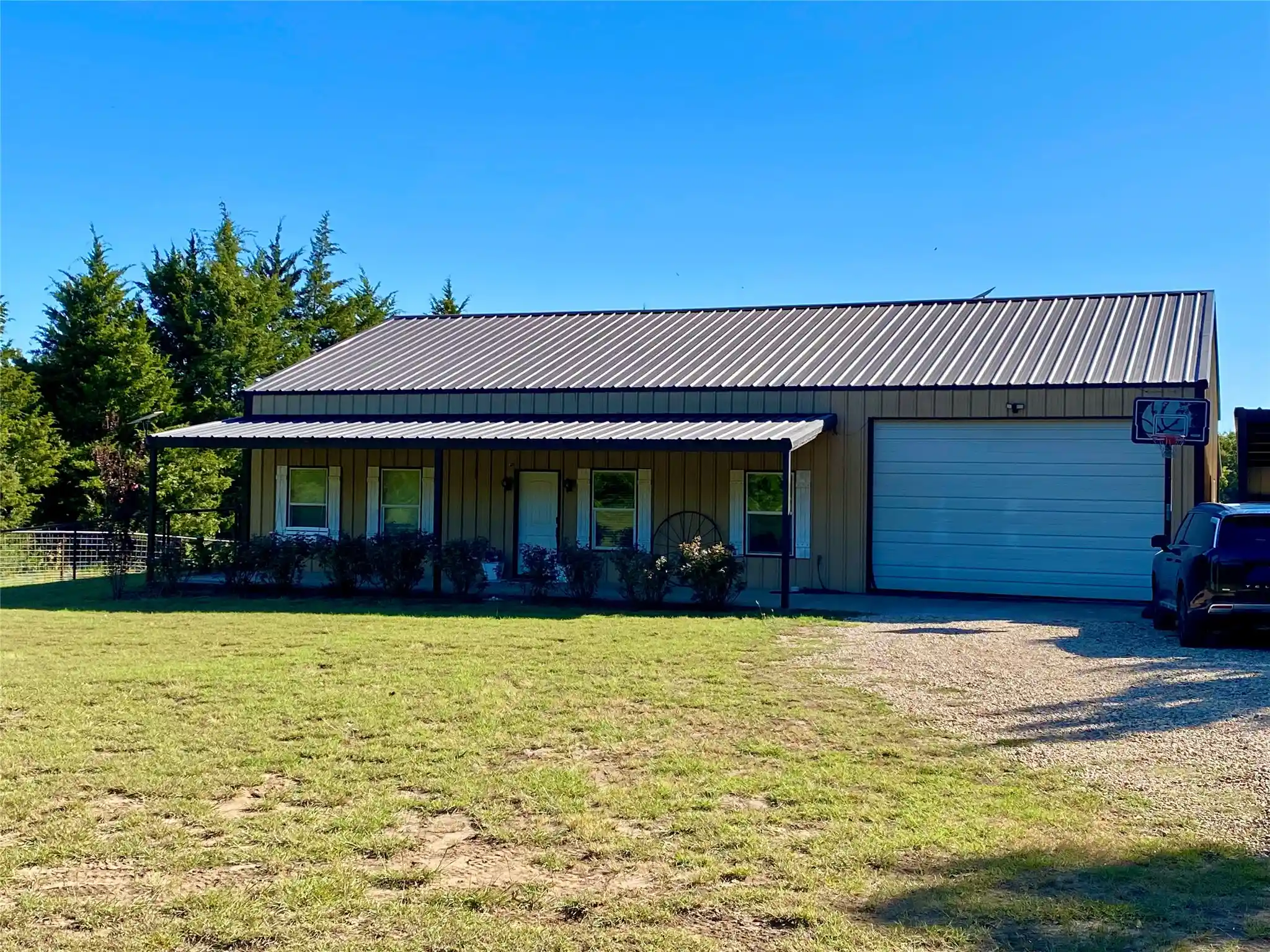 Single family home for sale at 382 N Washburn Rd, Bells, TX 75414 | MLS# 21412779