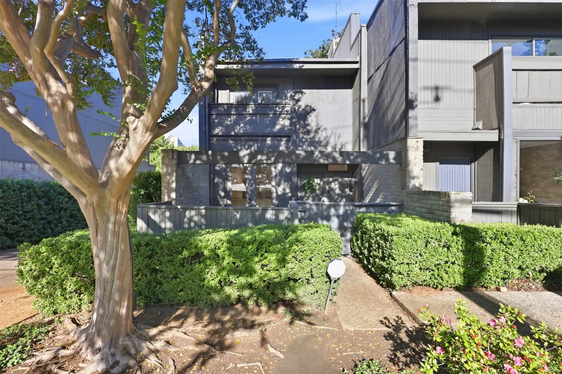 Photo 1 of Townhouse for sale at 4059 Buena Vista St, Dallas, TX 75204 | MLS# 21403500 | Listing updated on 2026-10-25