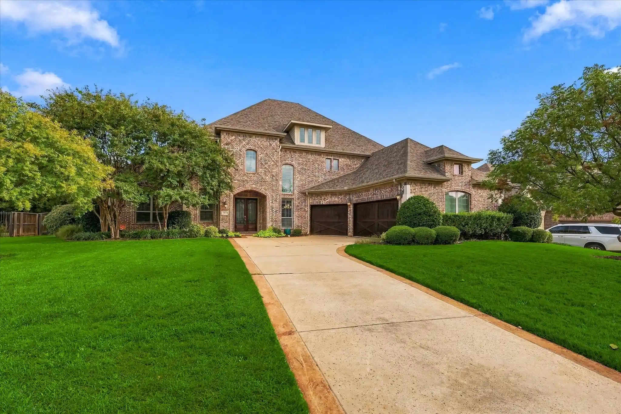 Photo 1 of Mansion for sale at 204 Saint Tropez Dr, Southlake, TX 76092 | MLS# 21412389 | Listing updated on 2026-10-25