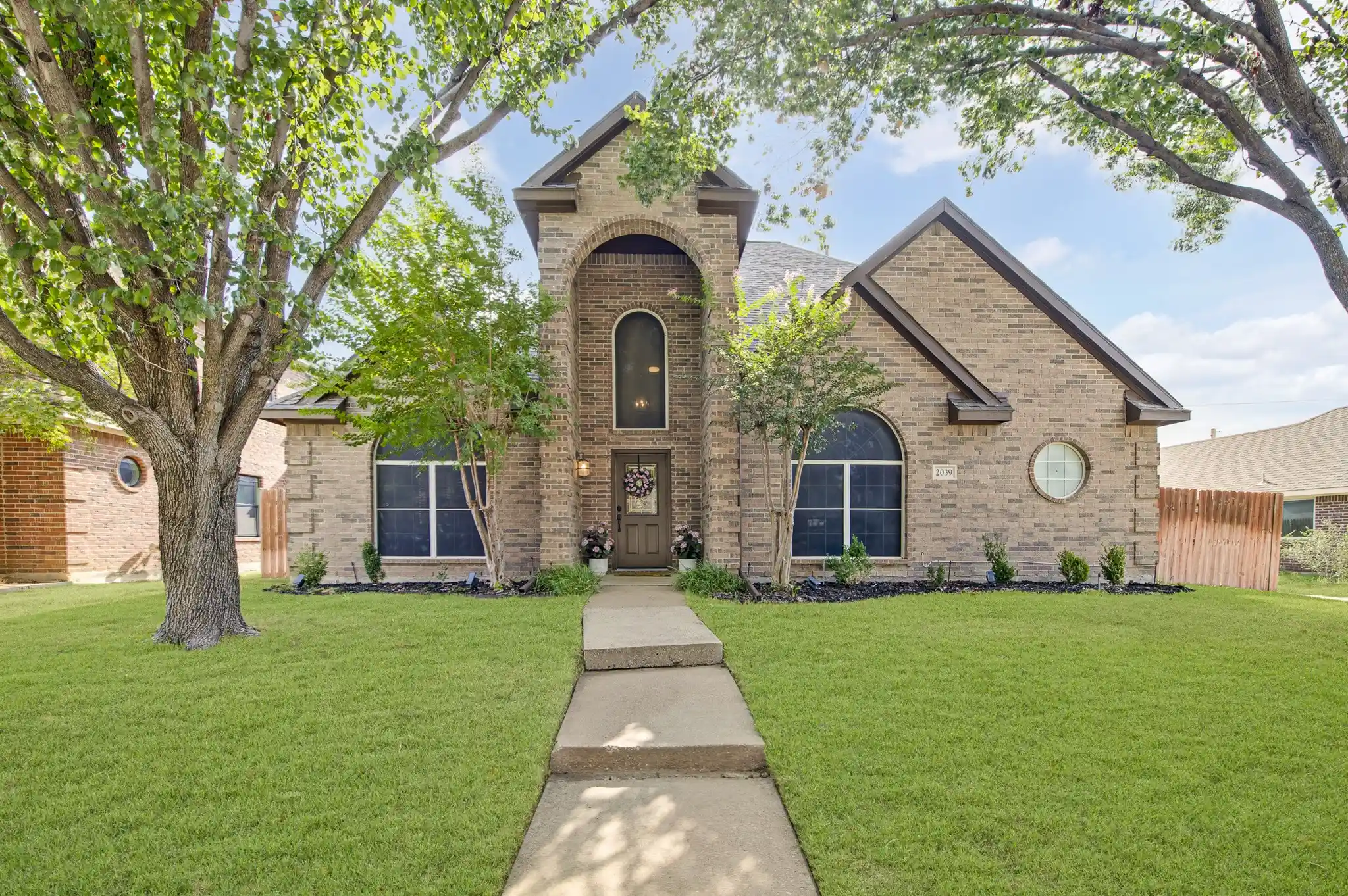 Photo 1 of Single family home for sale at 2039 Camelot Dr, Lewisville, TX 75067 | MLS# 21407678 | Listing updated on 2026-10-18