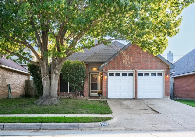 Photo 1 of Single family home for sale at 2805 Salado Trl, Fort Worth, TX 76118 | MLS# 21409385 | Listing updated on 2026-10-30