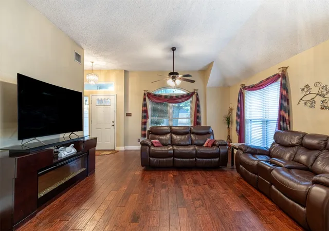 Photo 4 of Single family home for sale at 2805 Salado Trl, Fort Worth, TX 76118 | MLS# 21409385 | Listing updated on 2026-10-30