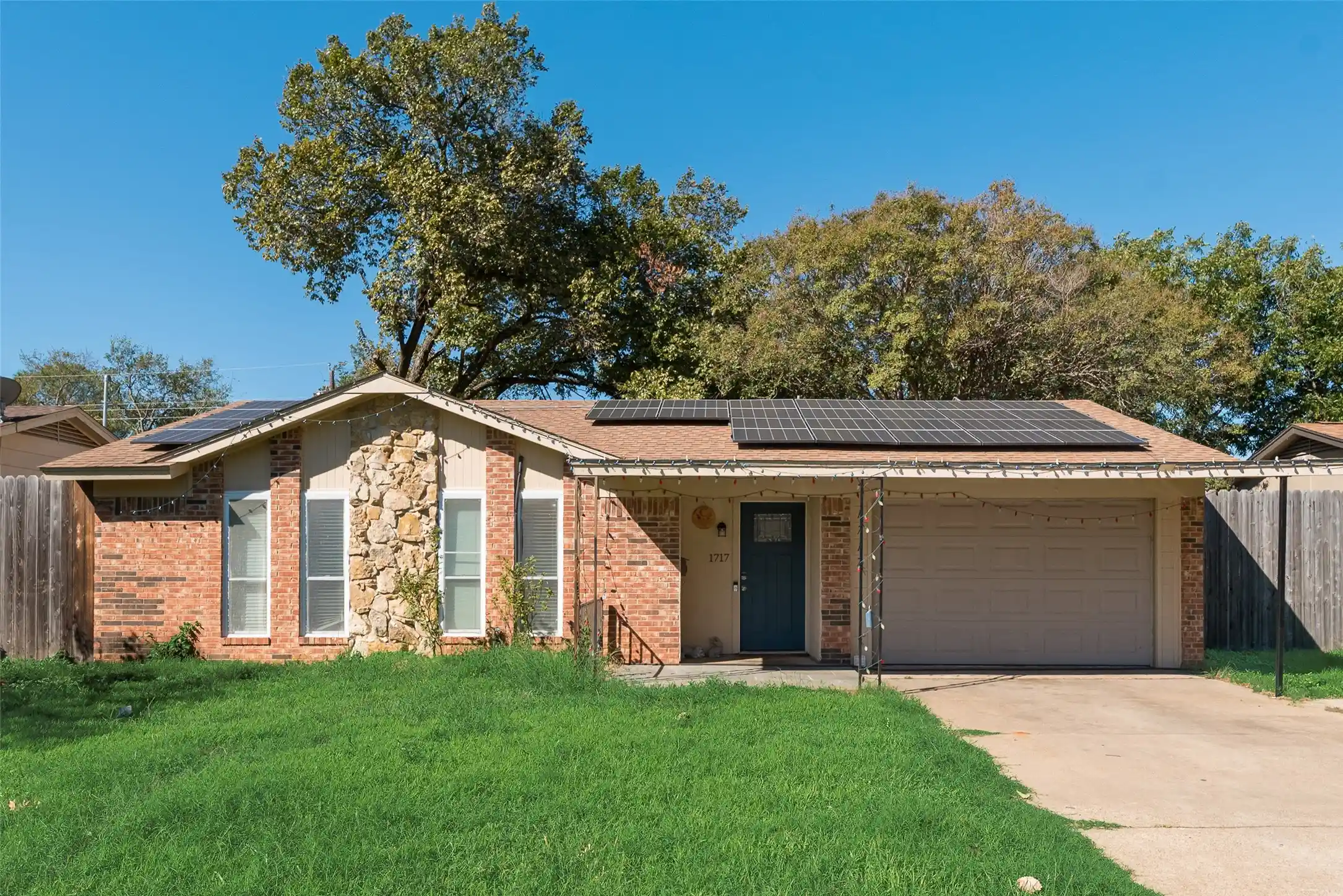 Photo 1 of Single family home for sale at 1717 Meadow Valley, Irving, TX 75060 | MLS# 21413737 | Listing updated on 2026-10-27