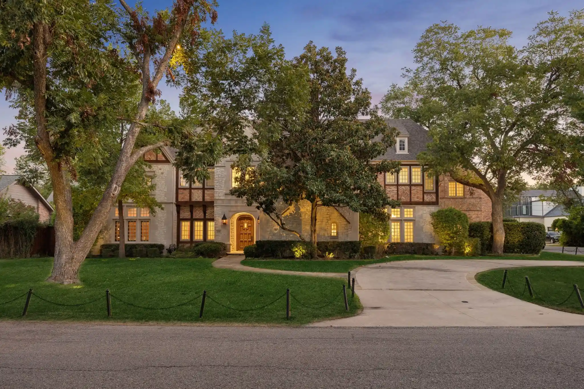 Photo 1 of Mansion for sale at 6406 Meadow Rd, Dallas, TX 75230 | MLS# 21388106 | Listing updated on 2026-10-25
