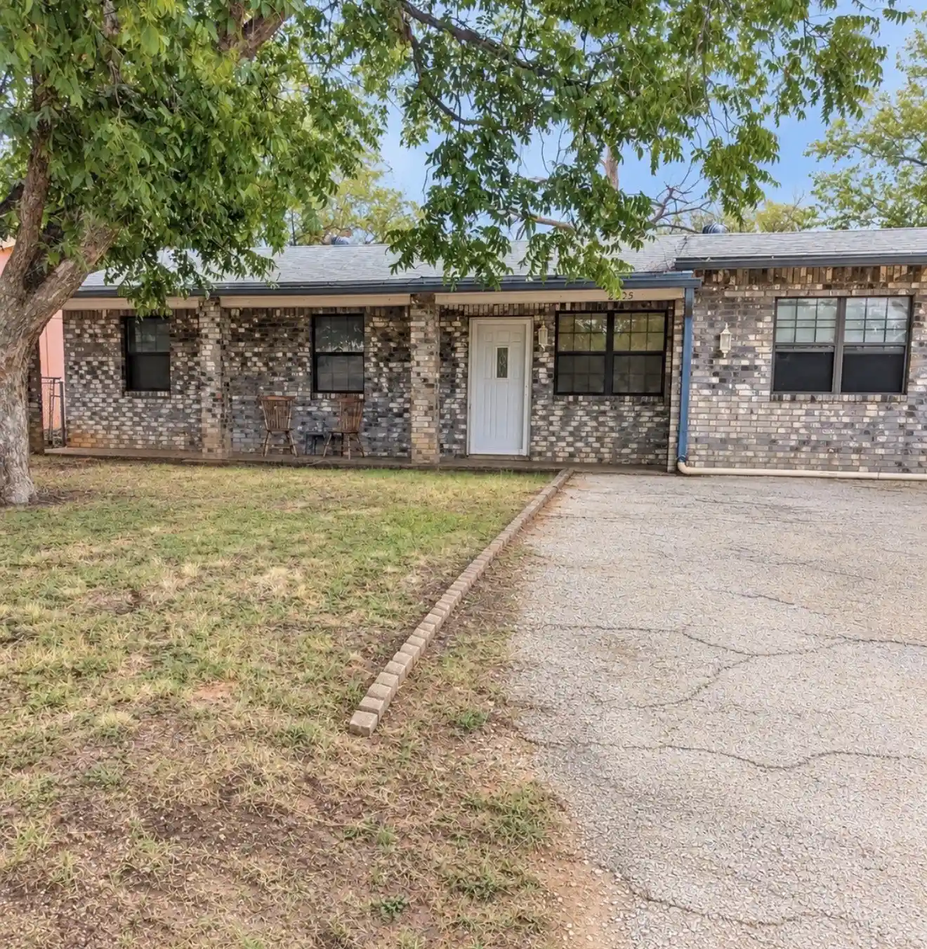 Photo 1 of Single family home for sale at 2225 Oakland Dr, Abilene, TX 79603 | MLS# 21412550 | Listing updated on 2026-10-27