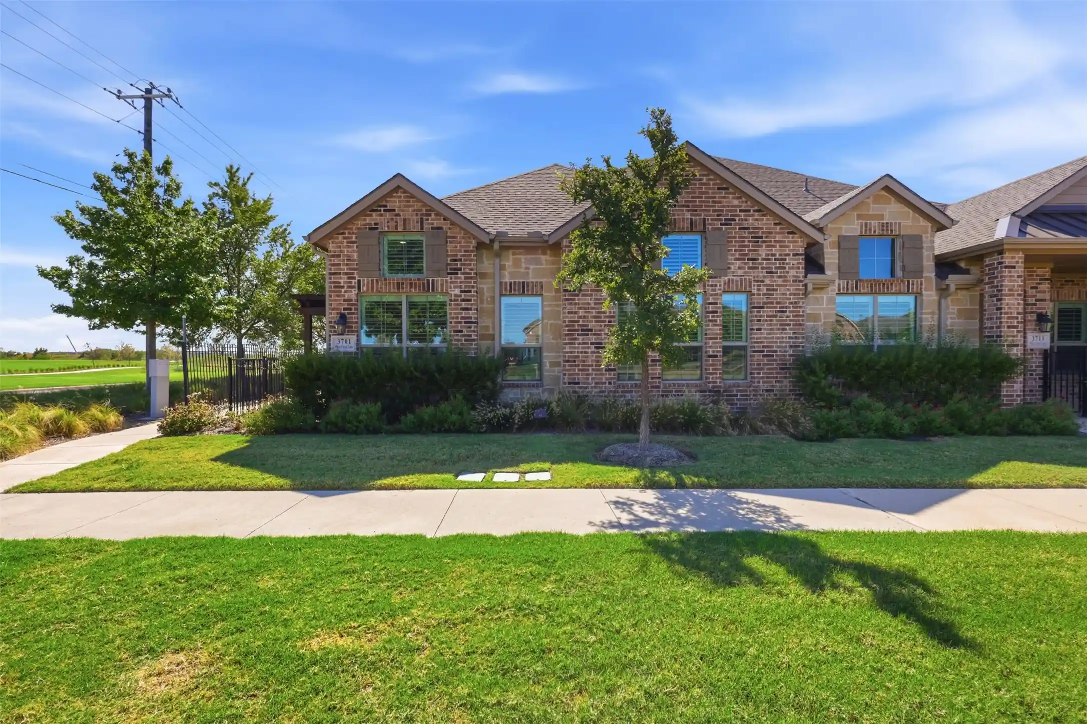 Photo 1 of Townhouse for sale at 3701 White Clover Ln, Prosper, TX 75078 | MLS# 21413805 | Listing updated on 2026-10-25