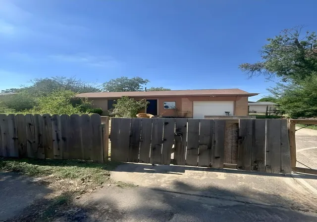 Photo 1 of Single family home for sale at 8827 Rustown Dr, Dallas, TX 75228 | MLS# 21413985 | Listing updated on 2026-10-28